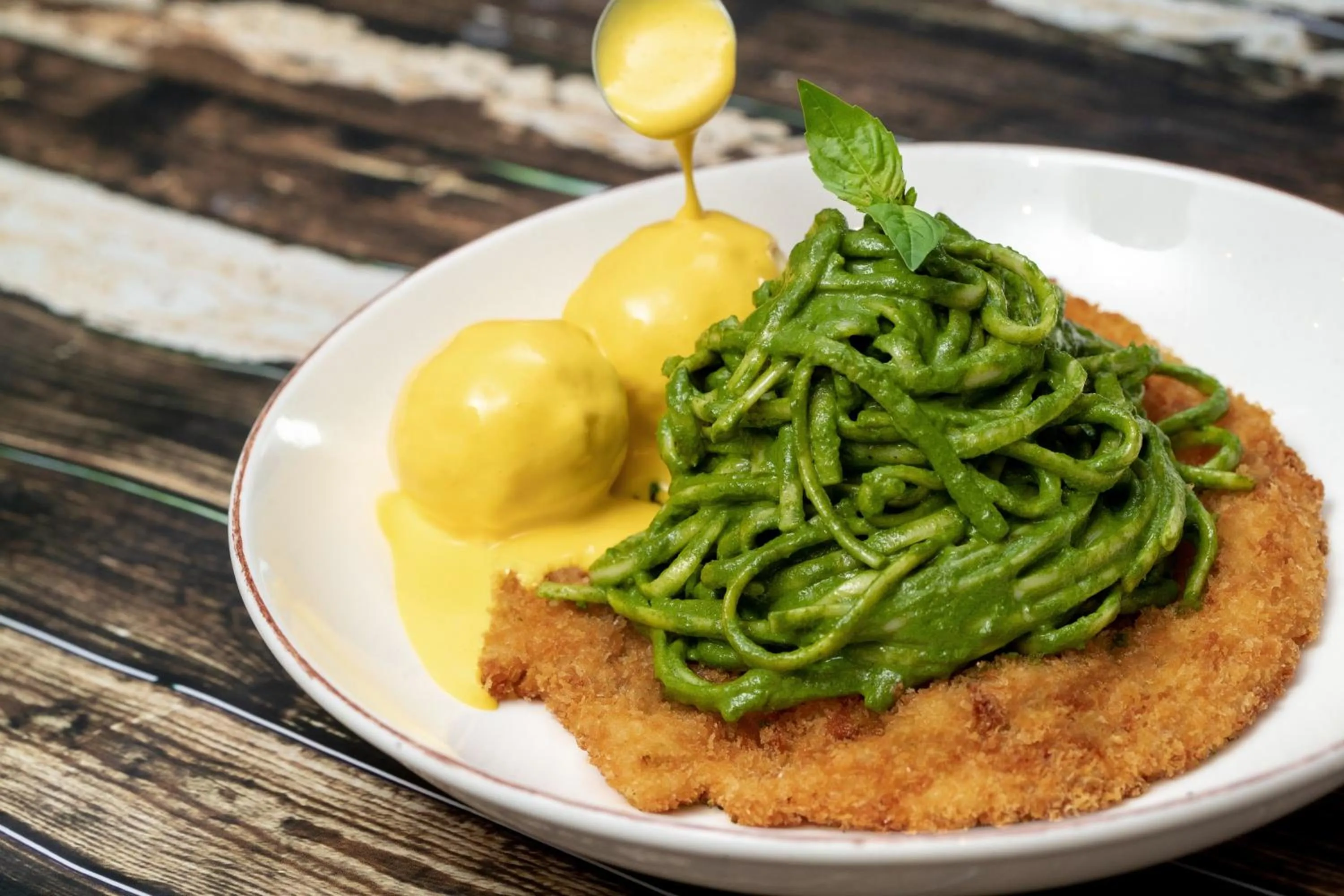 Restaurant/places to eat in ibis Lima Reducto Miraflores