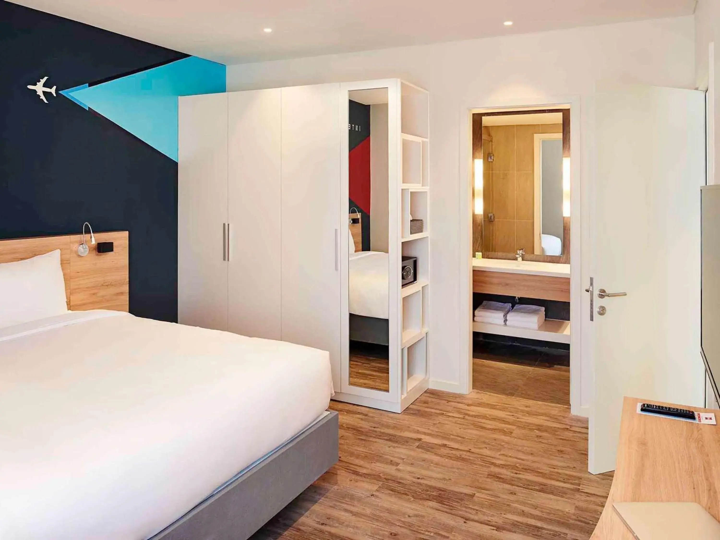 One-Bedroom Apartment - Complimentary Round-trip Airport Transfer upon request in Ibis Saigon Airport One-Bedroom Apartment - Complimentary Round-trip Airport Transfer upon request in Ibis Saigon Airport