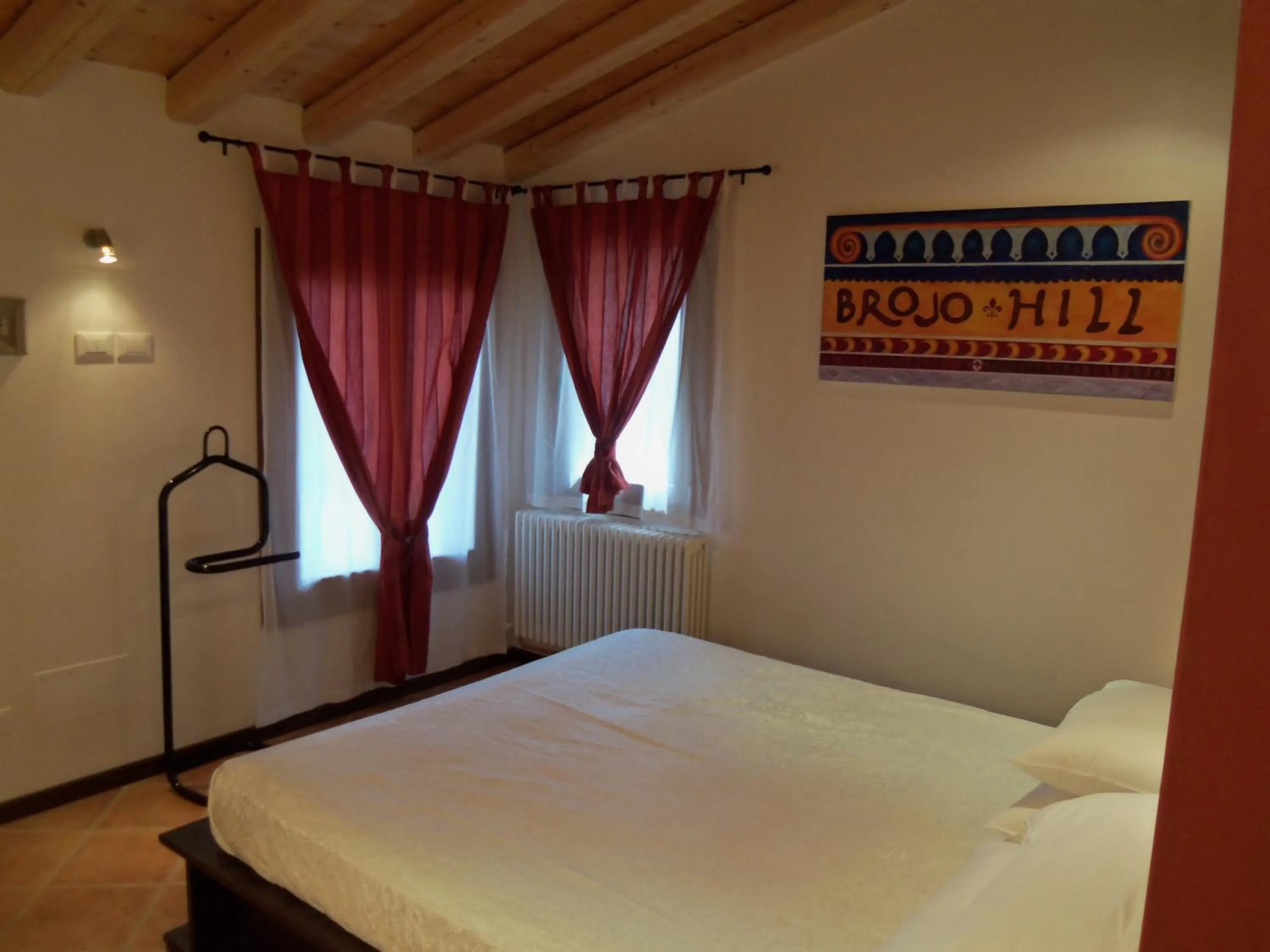 Bedroom, Bed in Brojo Hill