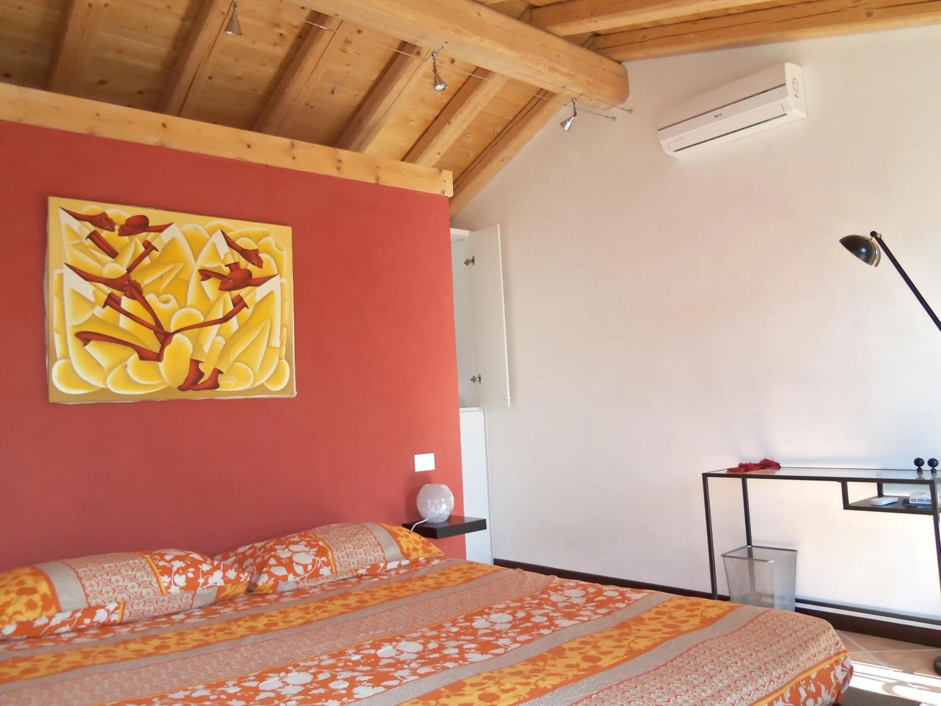 Bedroom, Bed in Brojo Hill