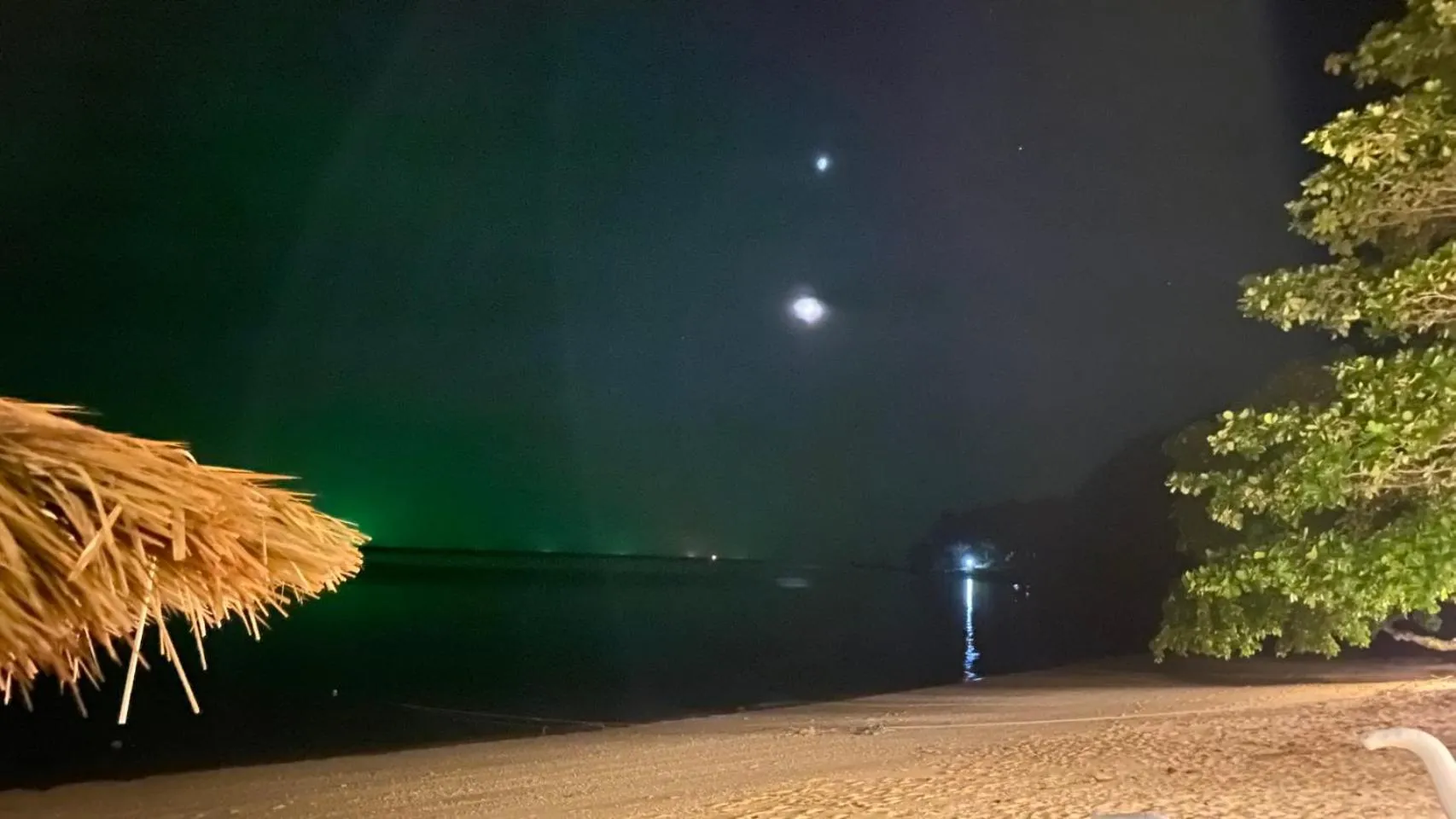 Beach in Koh Ngai Paradise Beach