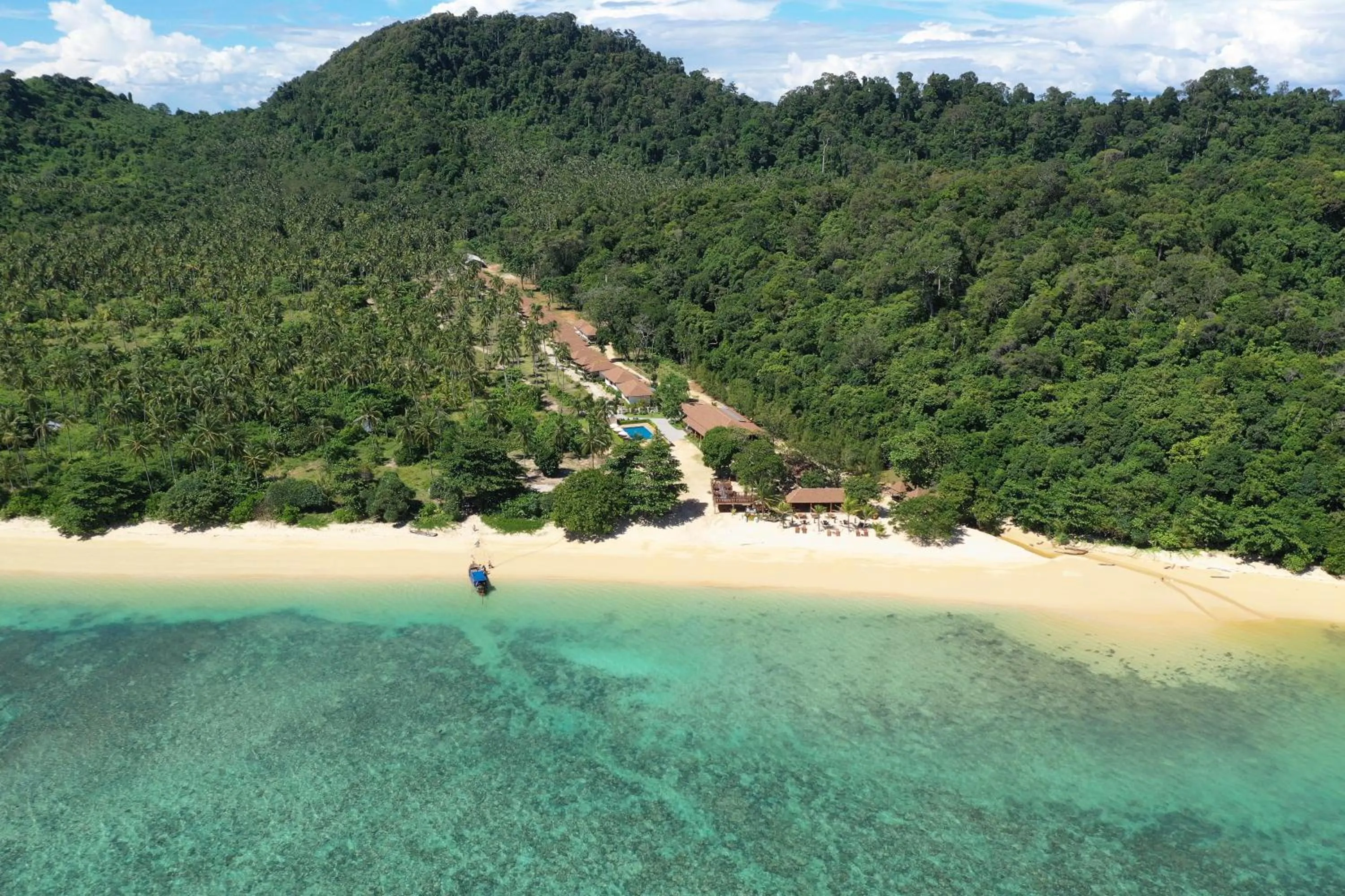 Bird's eye view in Koh Ngai Paradise Beach