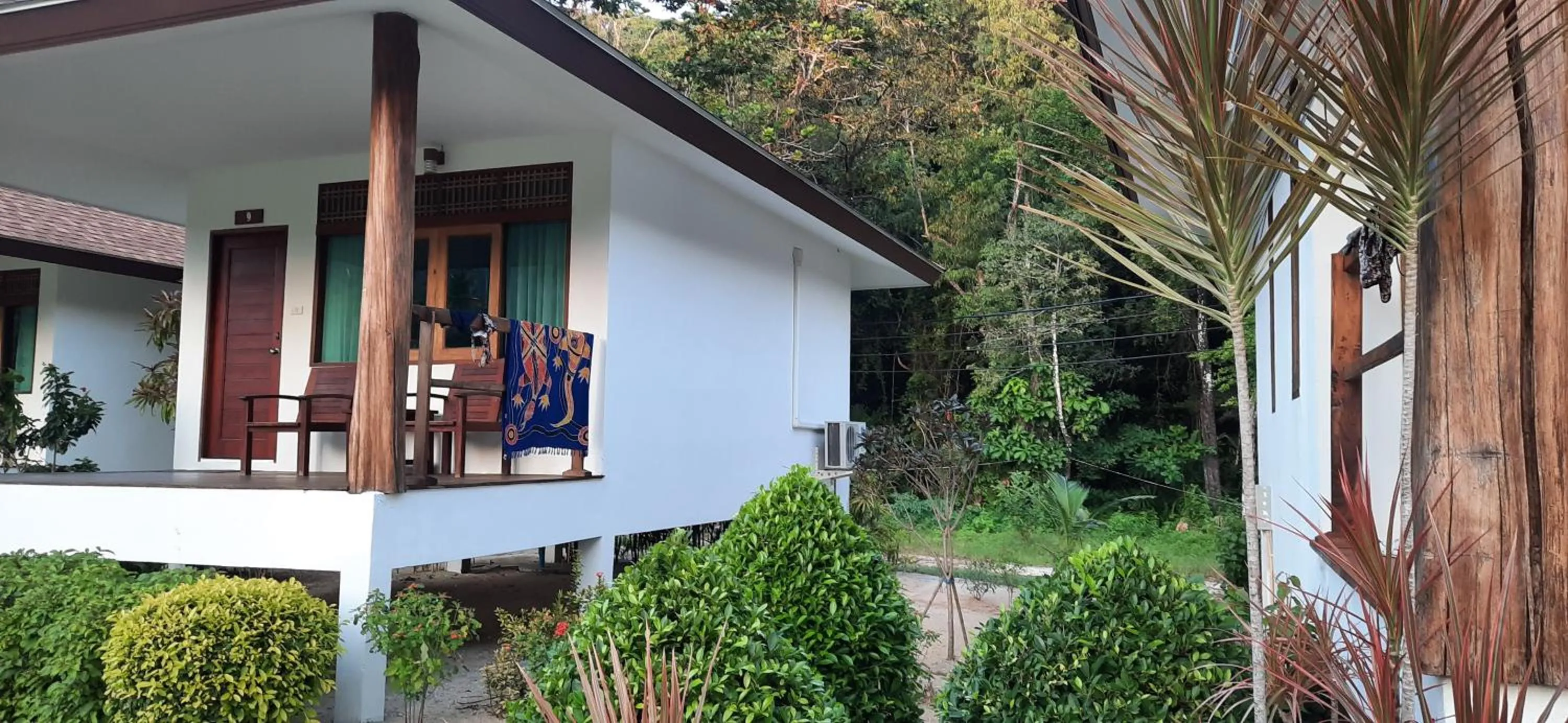 Property building in Koh Ngai Paradise Beach