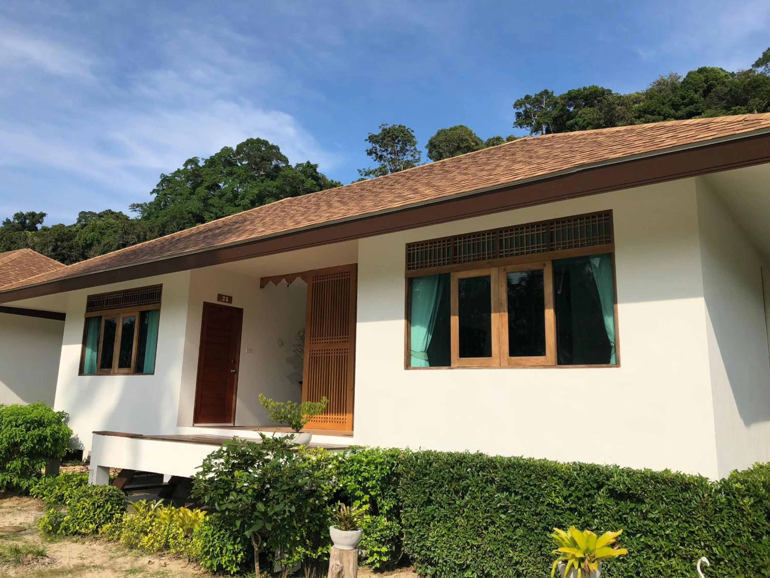 Property building in Koh Ngai Paradise Beach