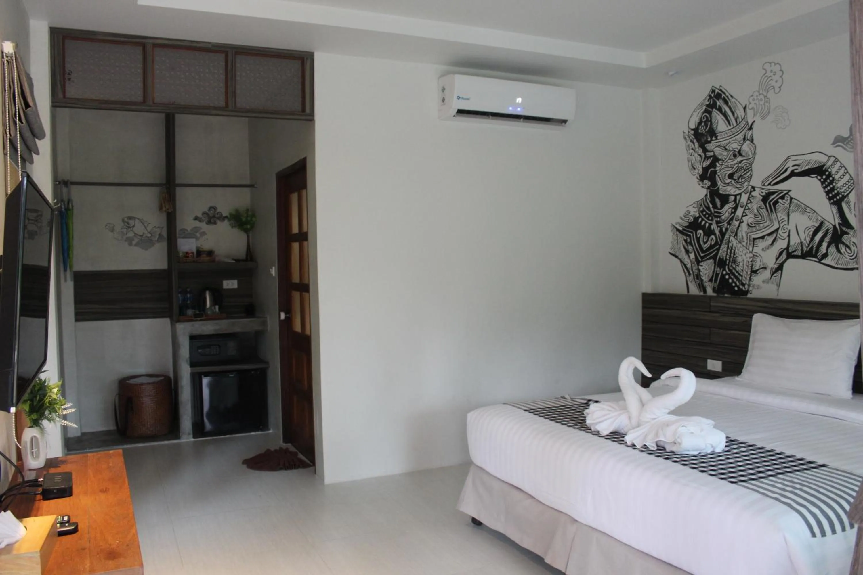 Bedroom, Bed in Koh Ngai Paradise Beach