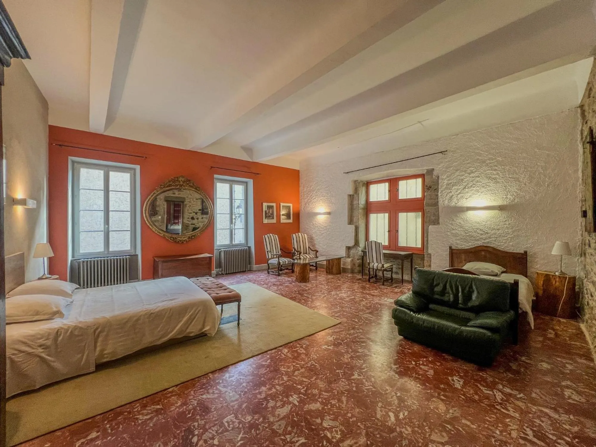 Bed in Hôtel d'Alibert