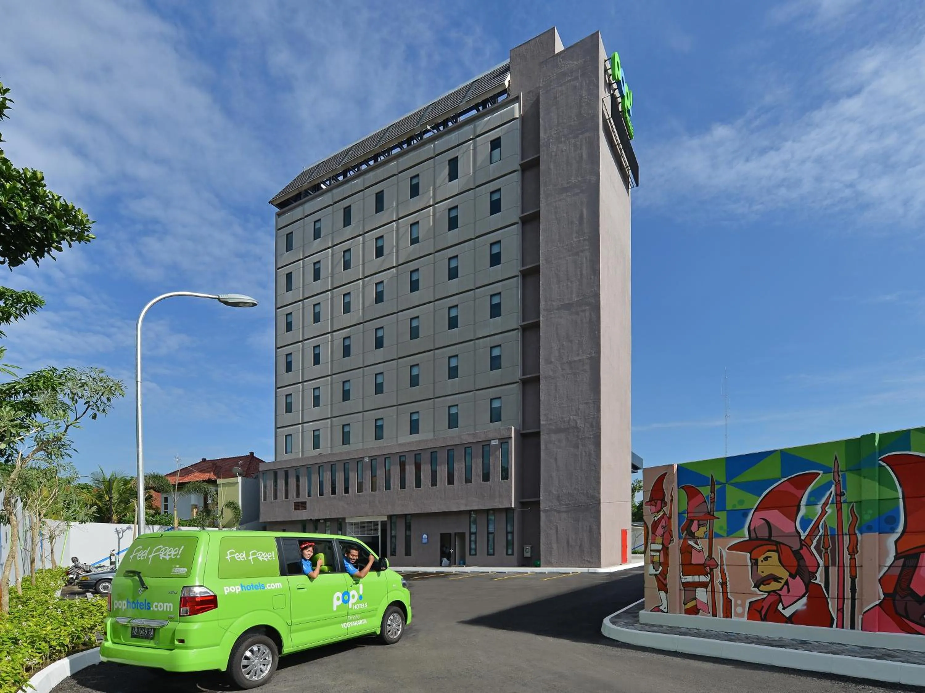 Facade/entrance in POP! Hotel Timoho Yogyakarta