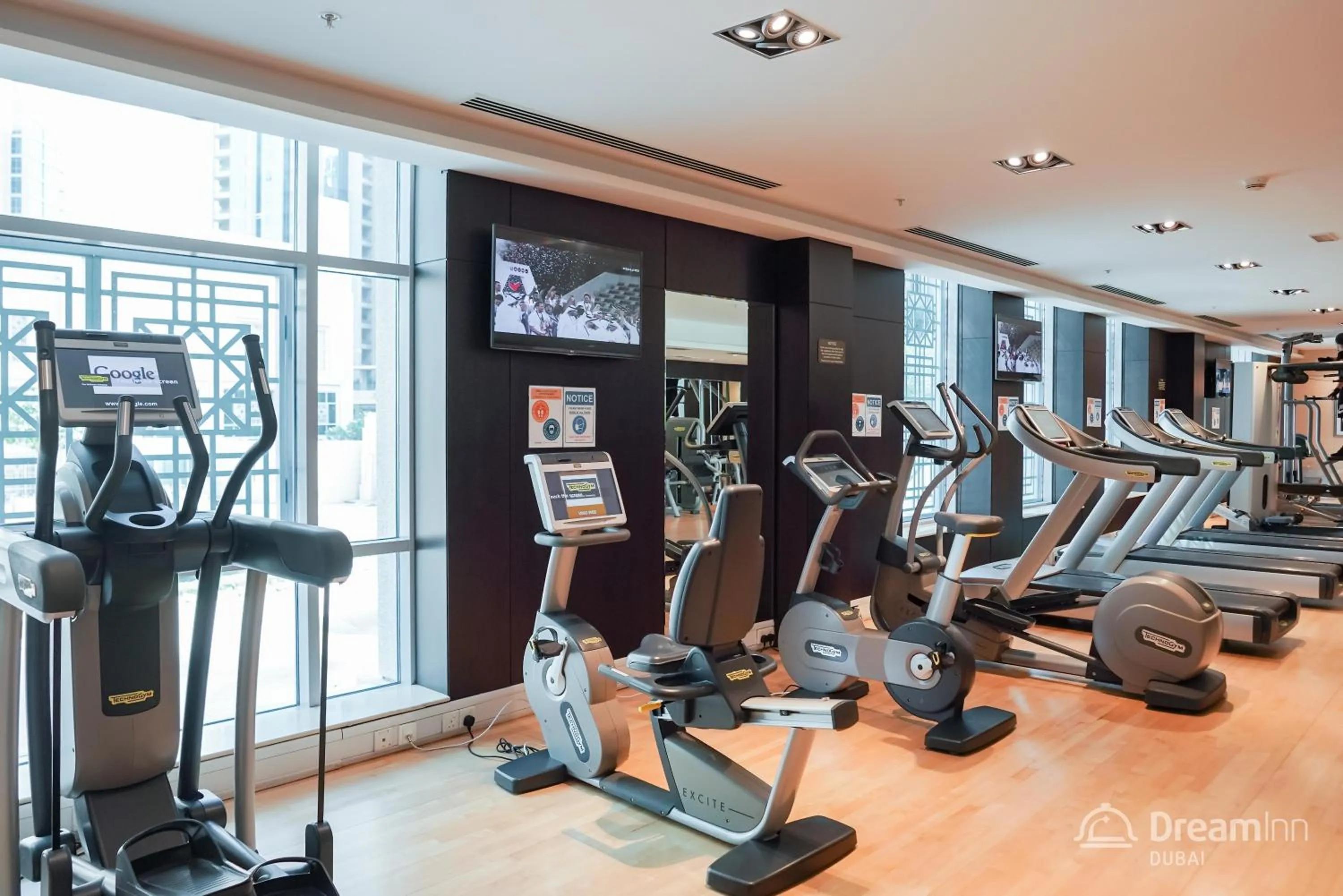 Fitness centre/facilities in Dream Inn Apartments - Burj Residences Burj Khalifa View