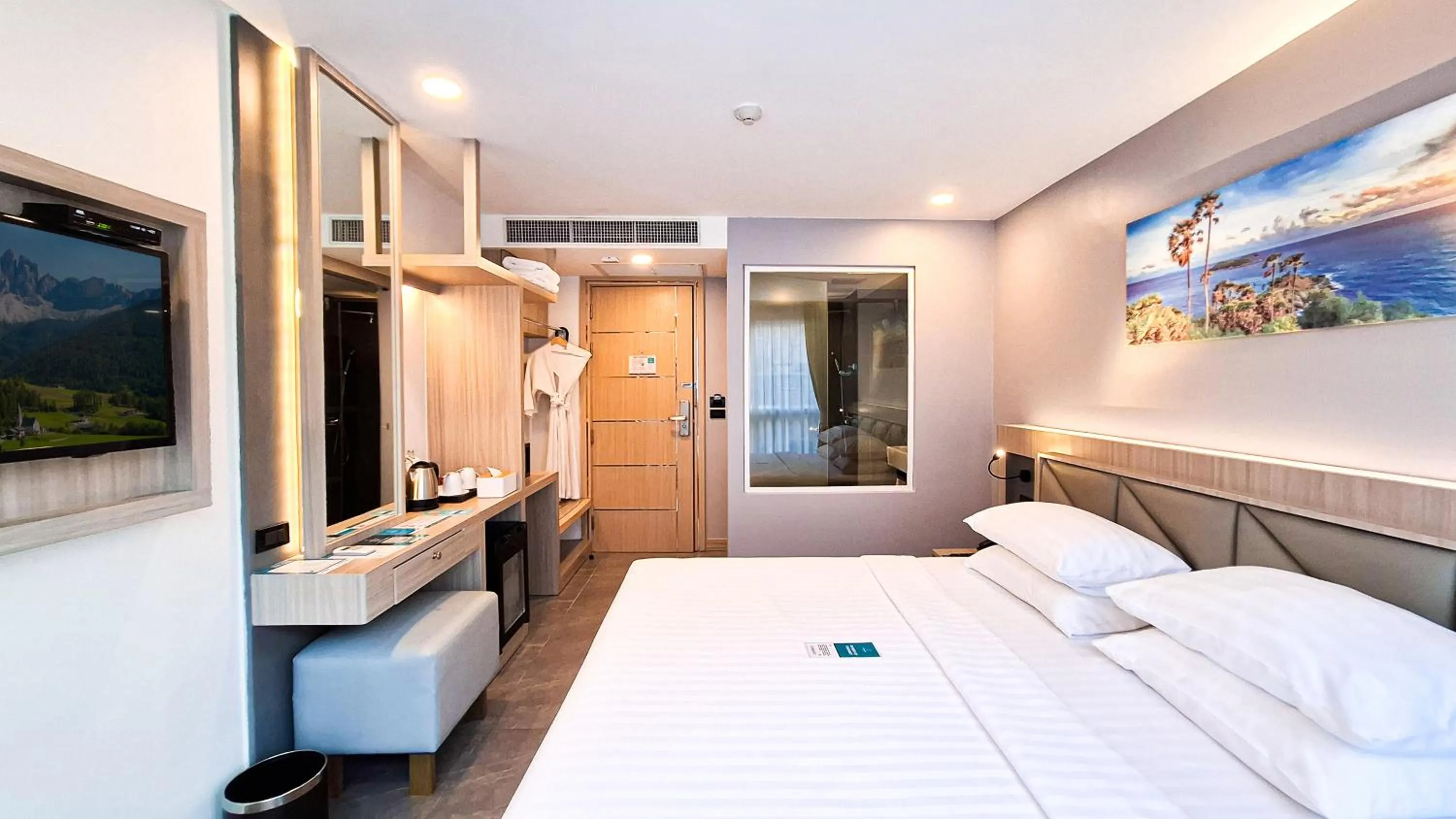 Area and facilities, Bed in Clarian Hotel Beach Patong