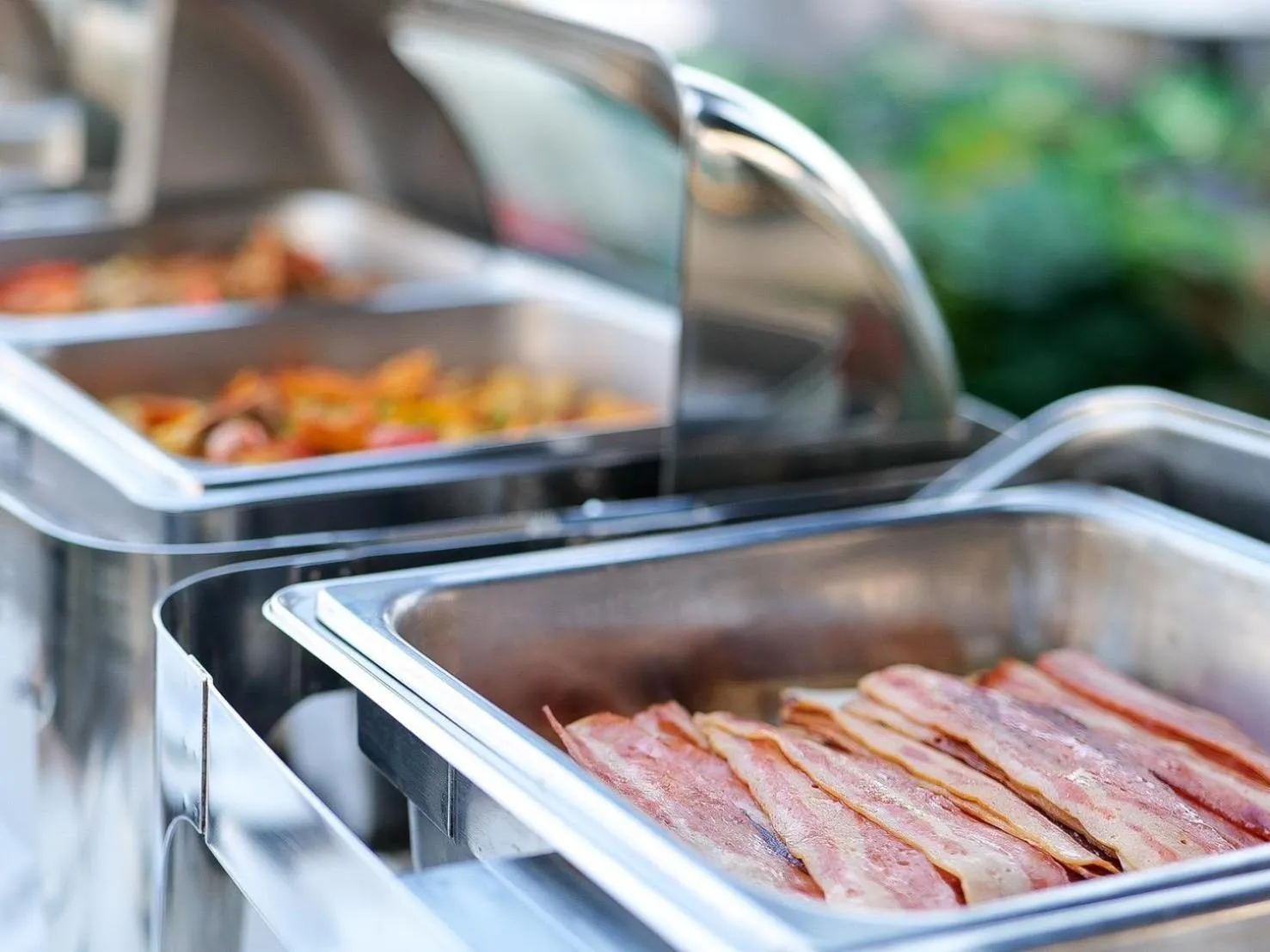 Restaurant/places to eat in Clarian Hotel Beach Patong