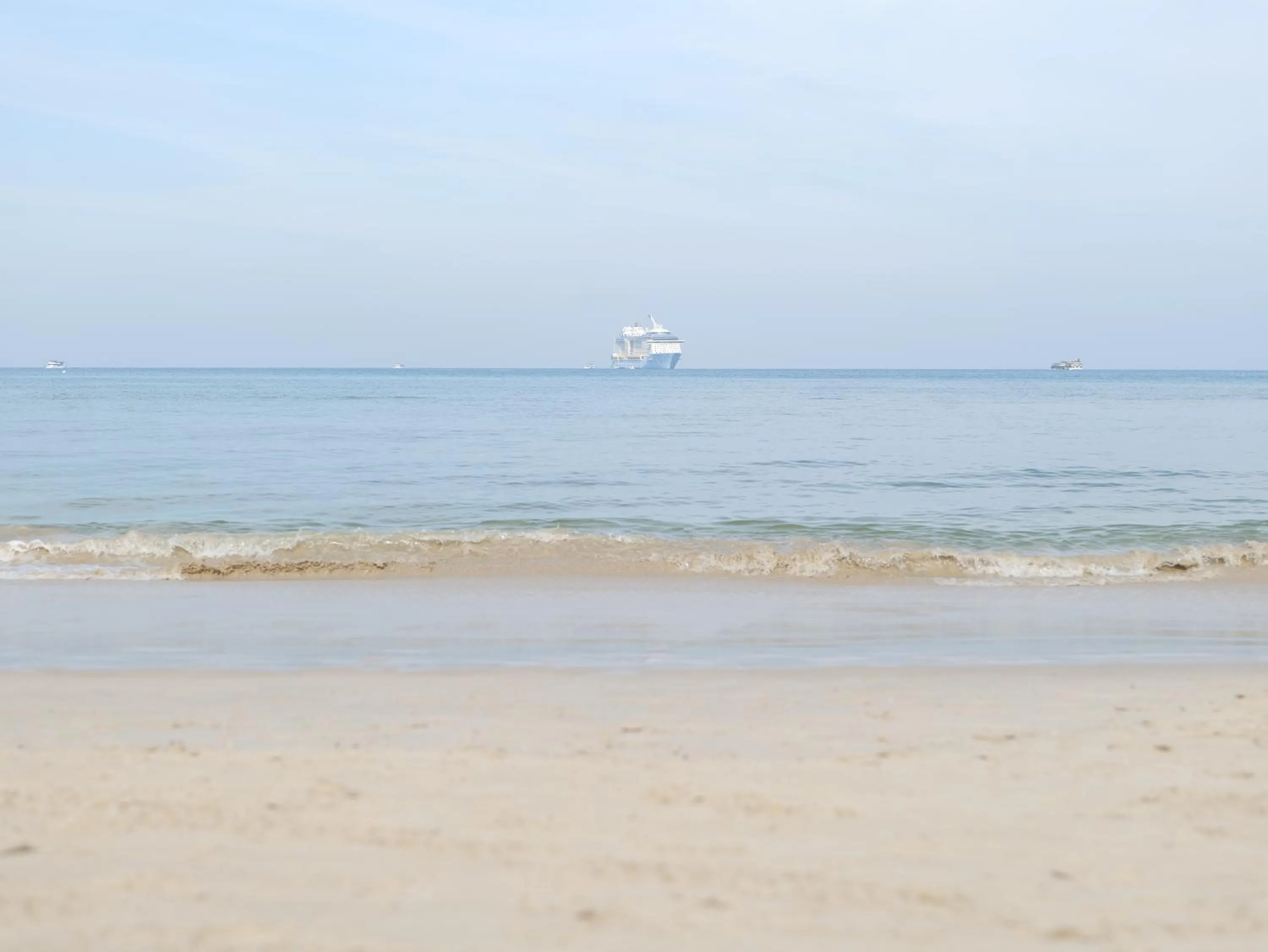 Day in Clarian Hotel Beach Patong