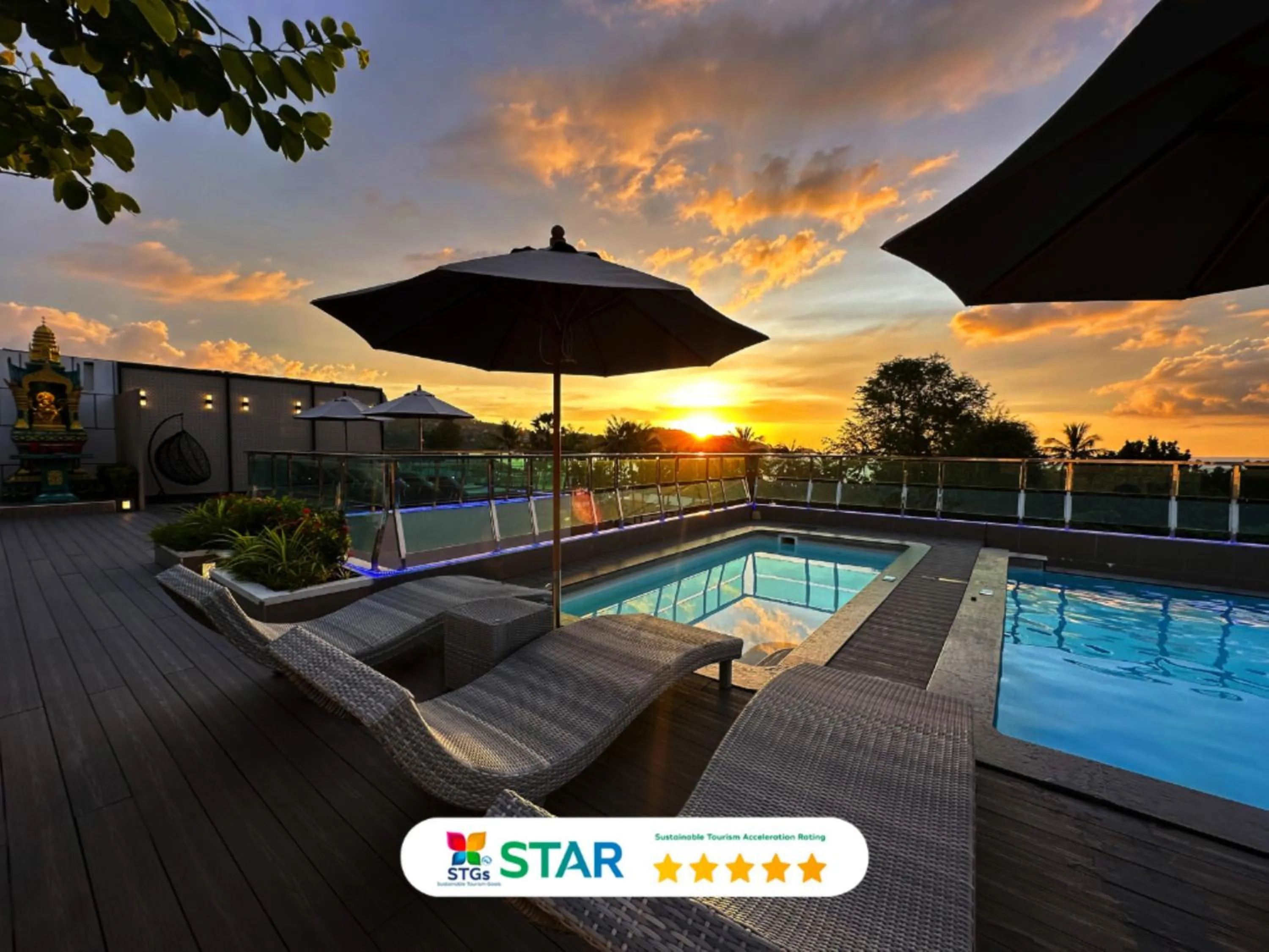 Pool view in Clarian Hotel Beach Patong