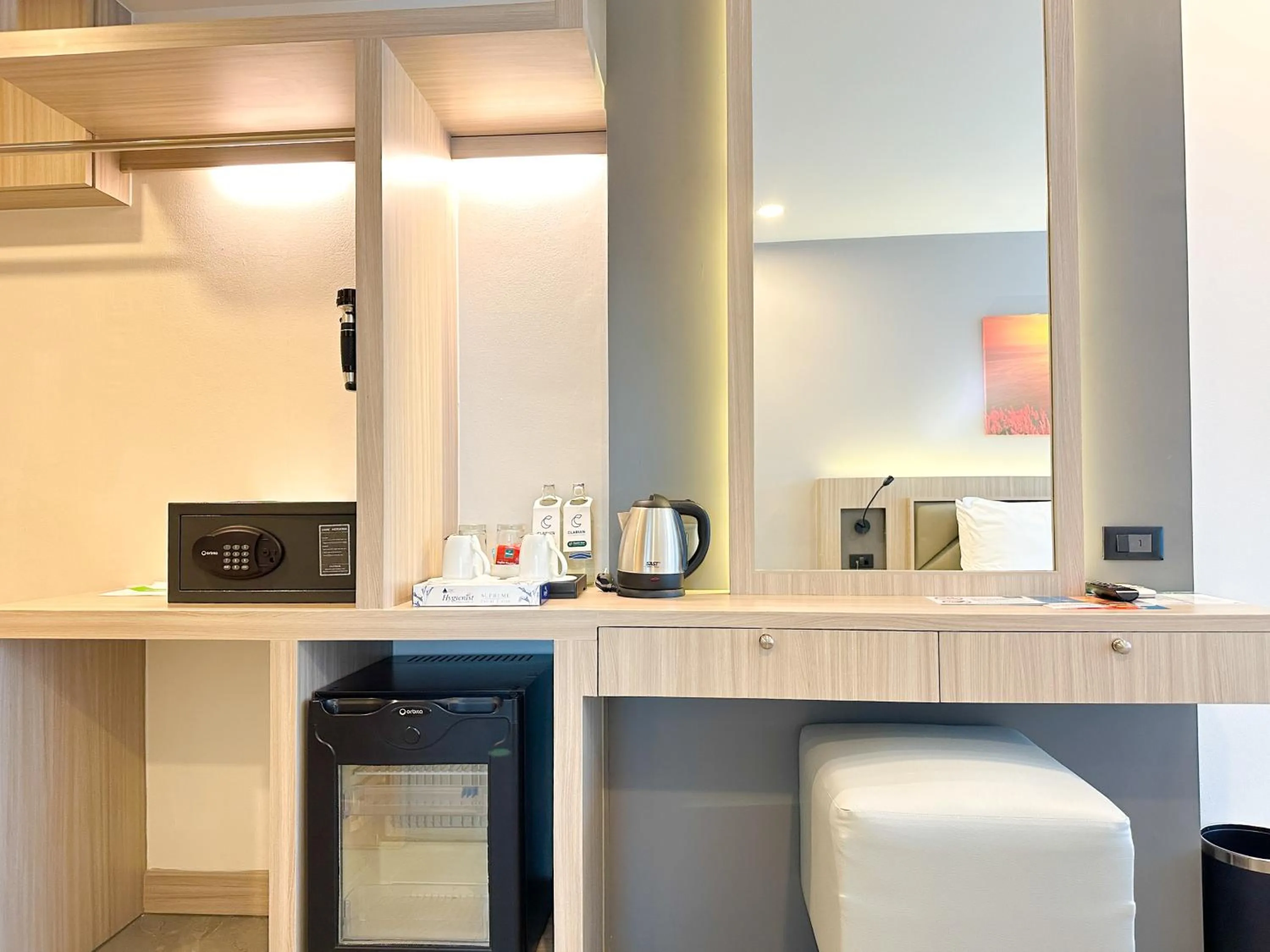 Coffee/tea facilities in Clarian Hotel Beach Patong