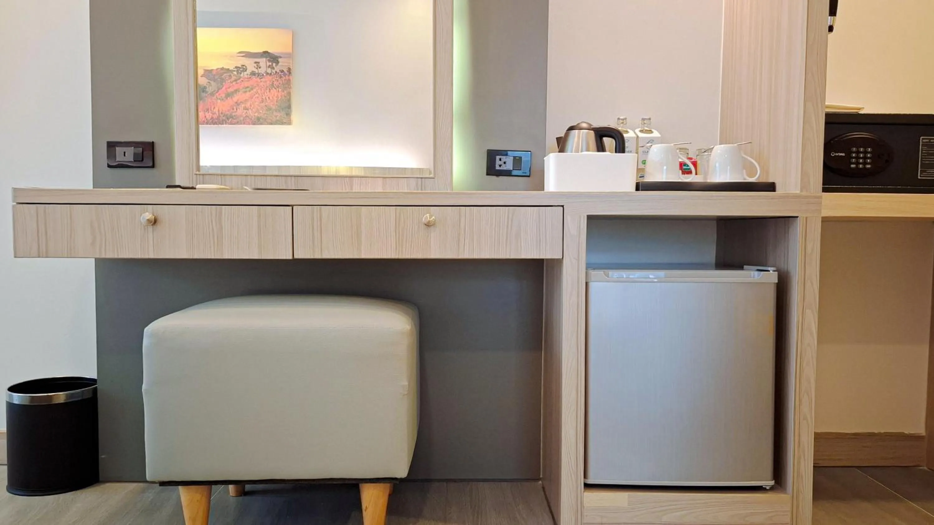 Coffee/tea facilities in Clarian Hotel Beach Patong