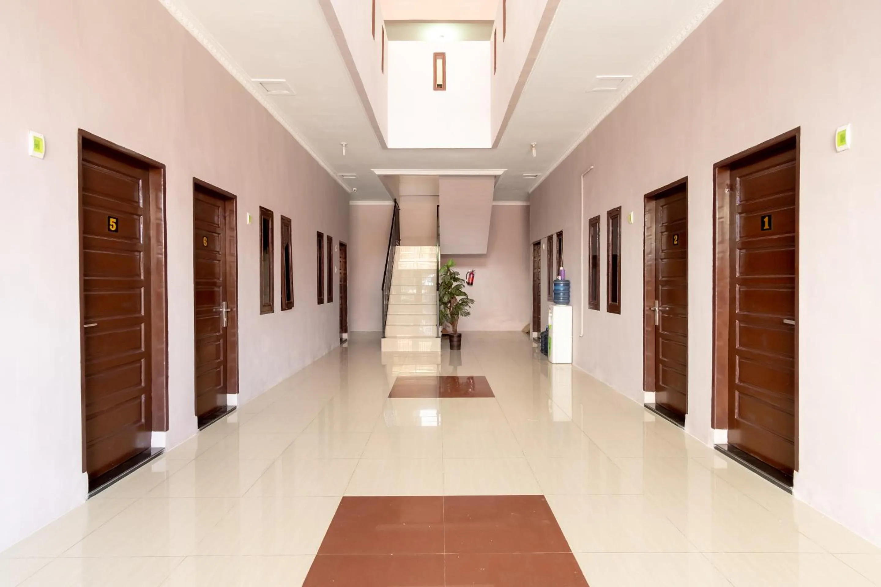 Lobby or reception in Vandolia Guest House Medan RedPartner