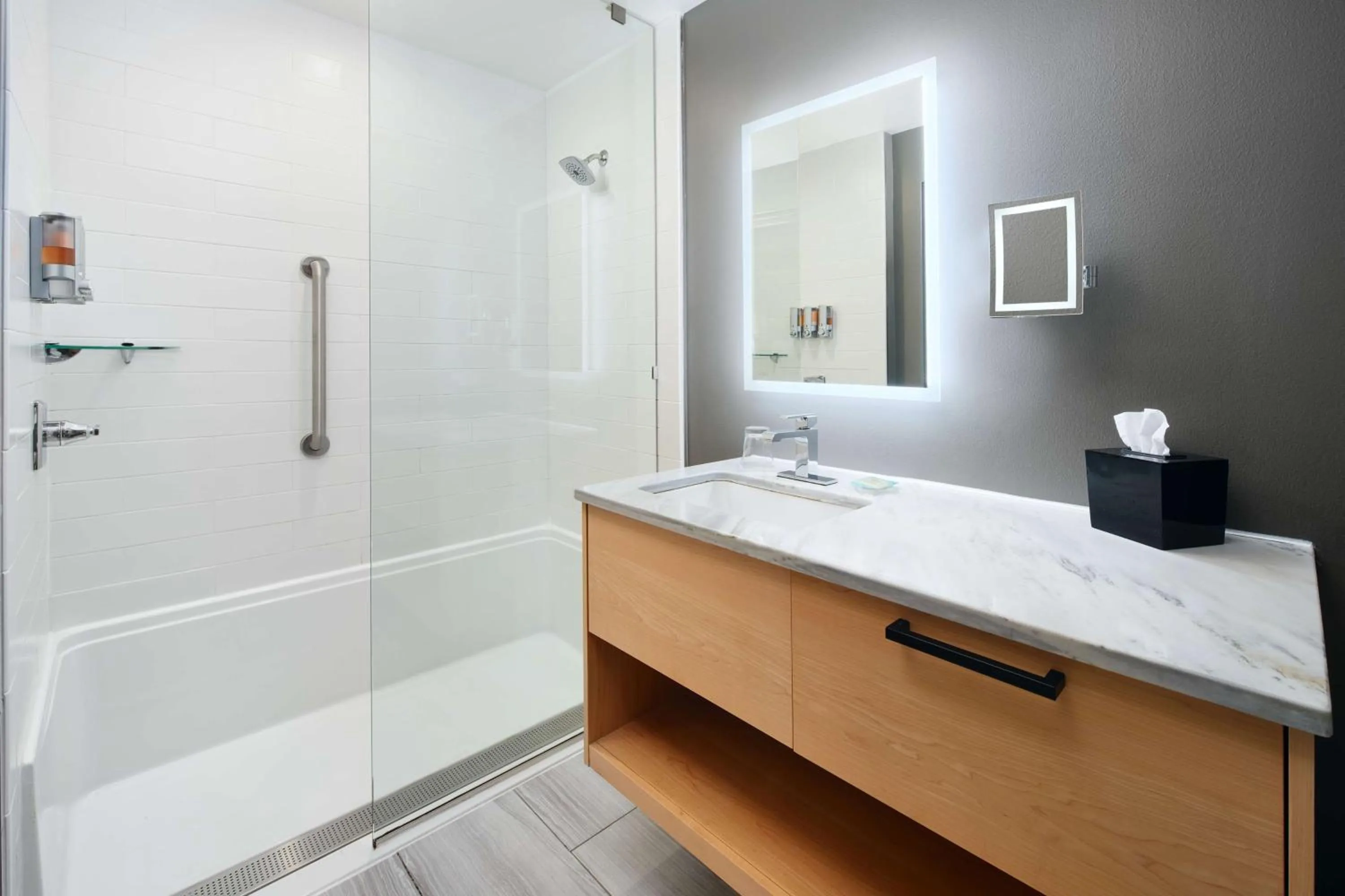 Bathroom in The Waters Hot Springs, Tapestry Collection by Hilton