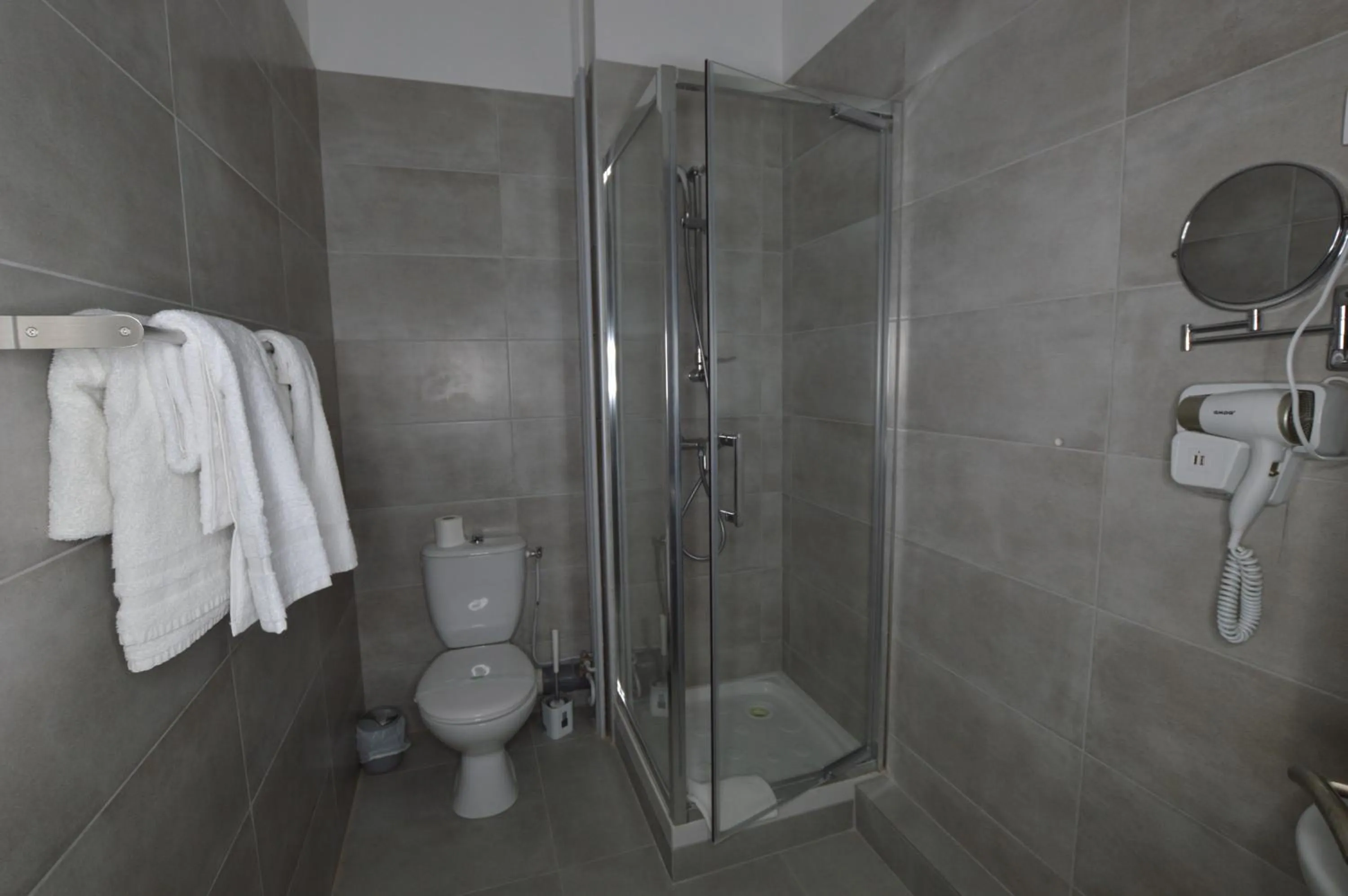 Shower in Les Lavandes