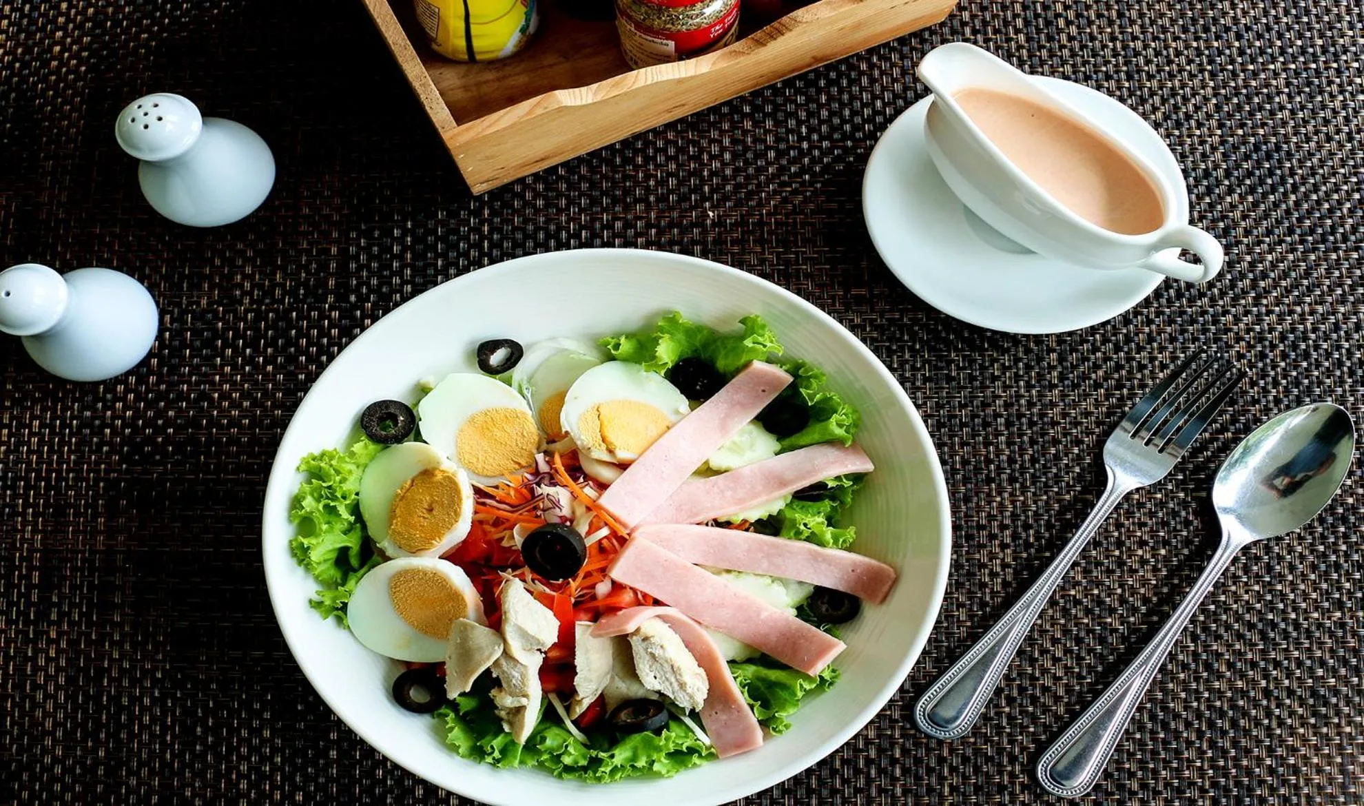 Food and drinks in Katathong Golf Resort & Spa