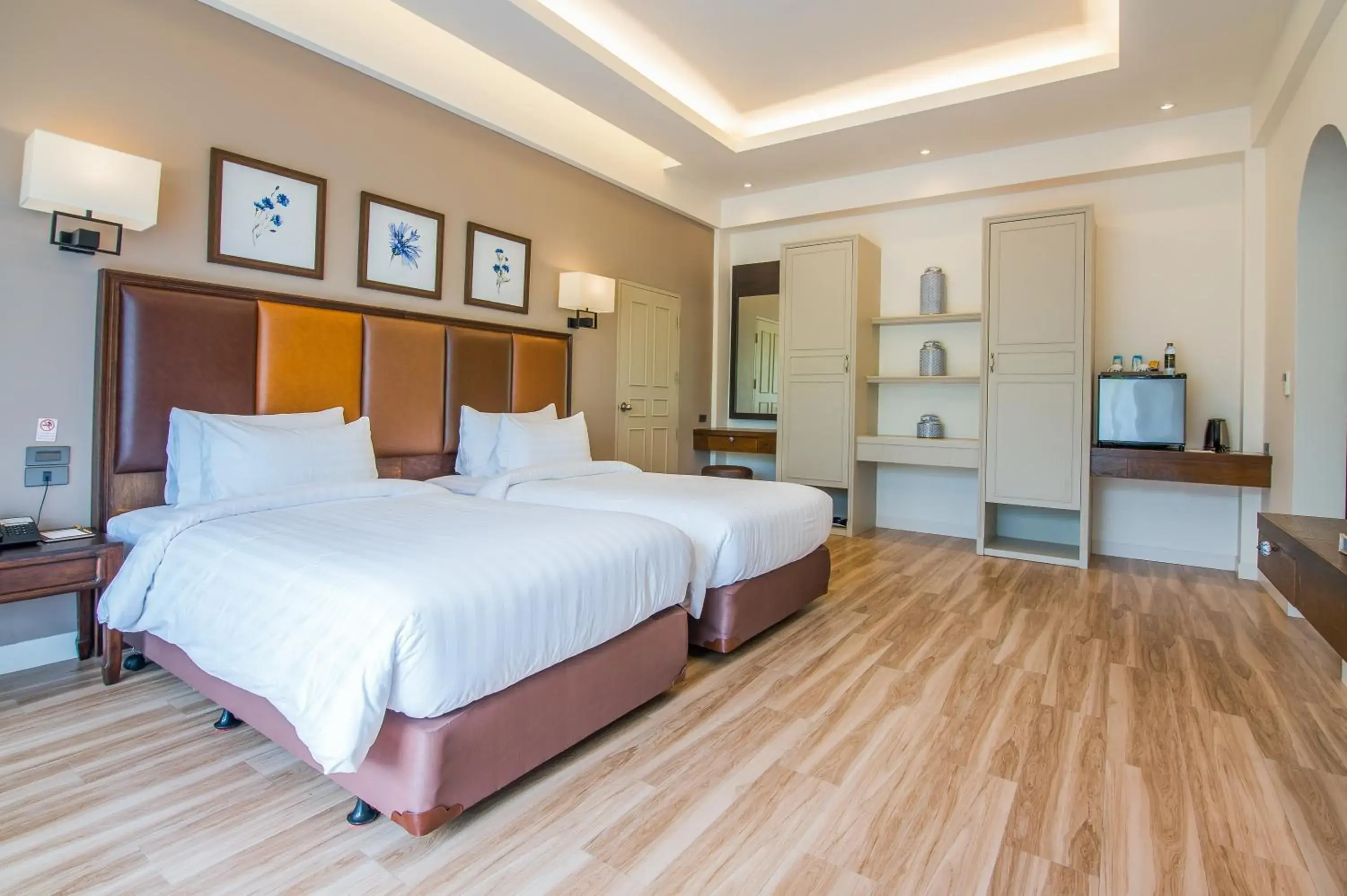 The Valley Deluxe Garden View Room in Katathong Golf Resort & Spa The Valley Deluxe Garden View Room in Katathong Golf Resort & Spa