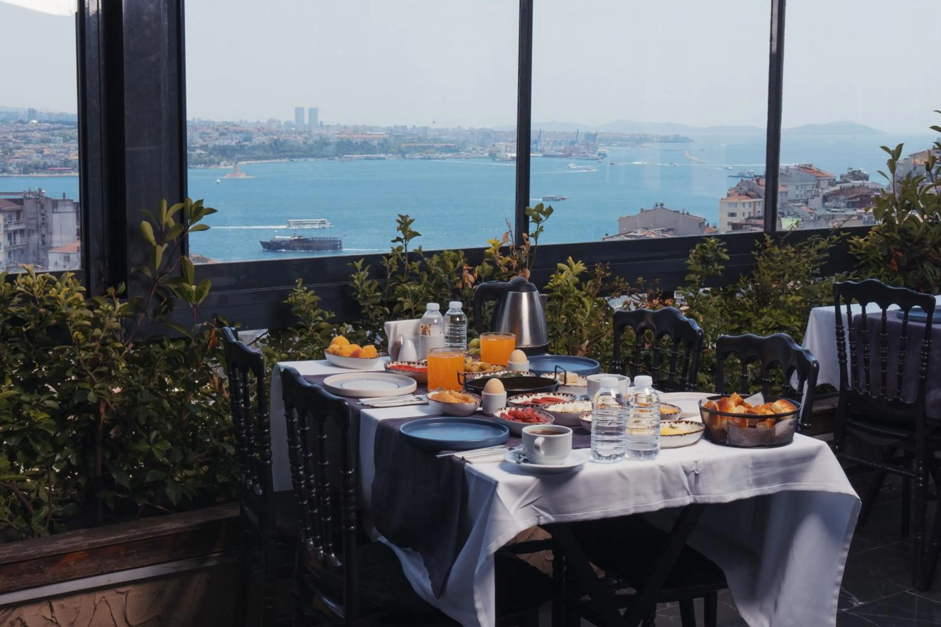 Restaurant/places to eat in Trip Bosphorus Taksim Hotel