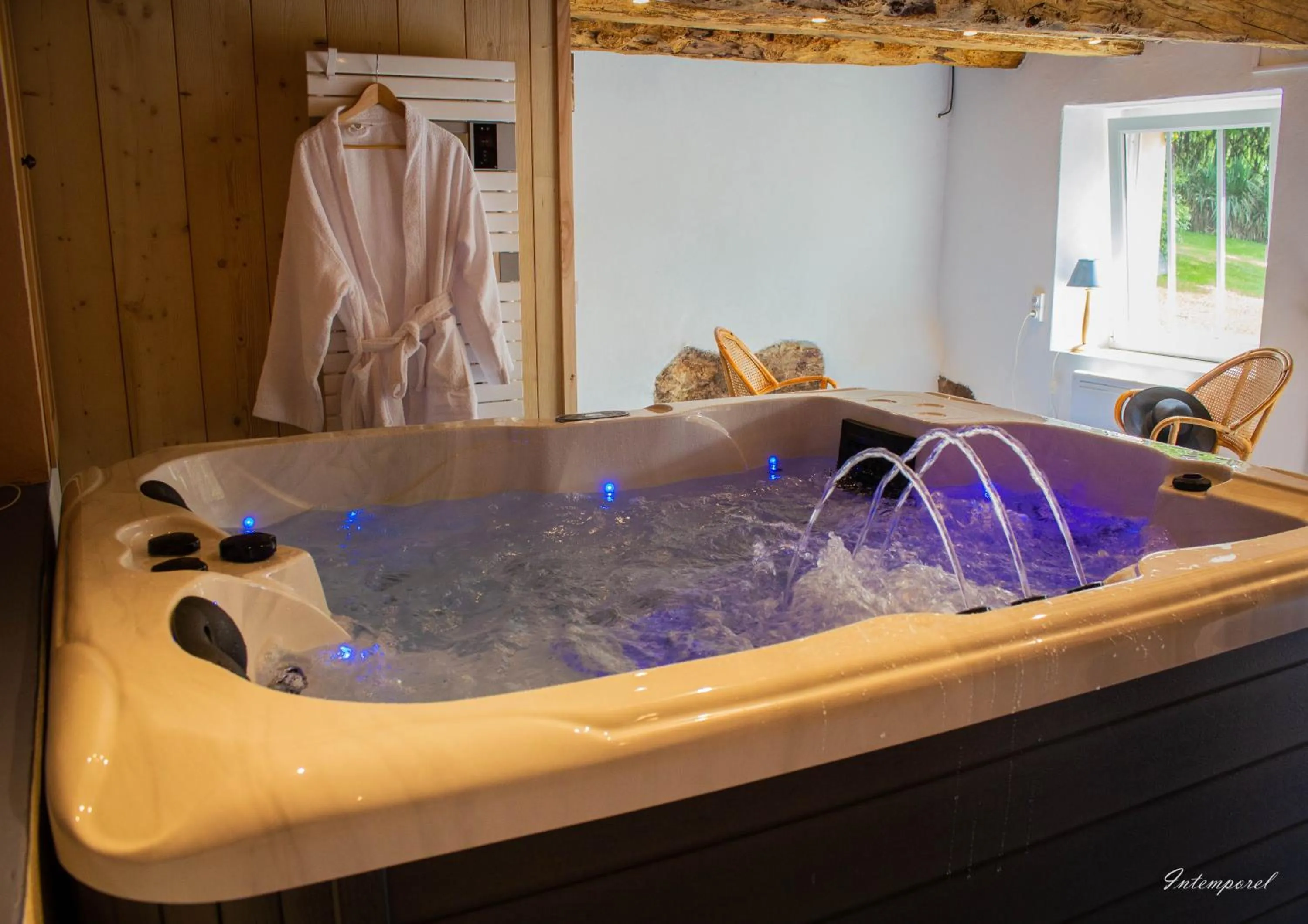 Hot Tub in Chambre d'hôtes Puech Noly