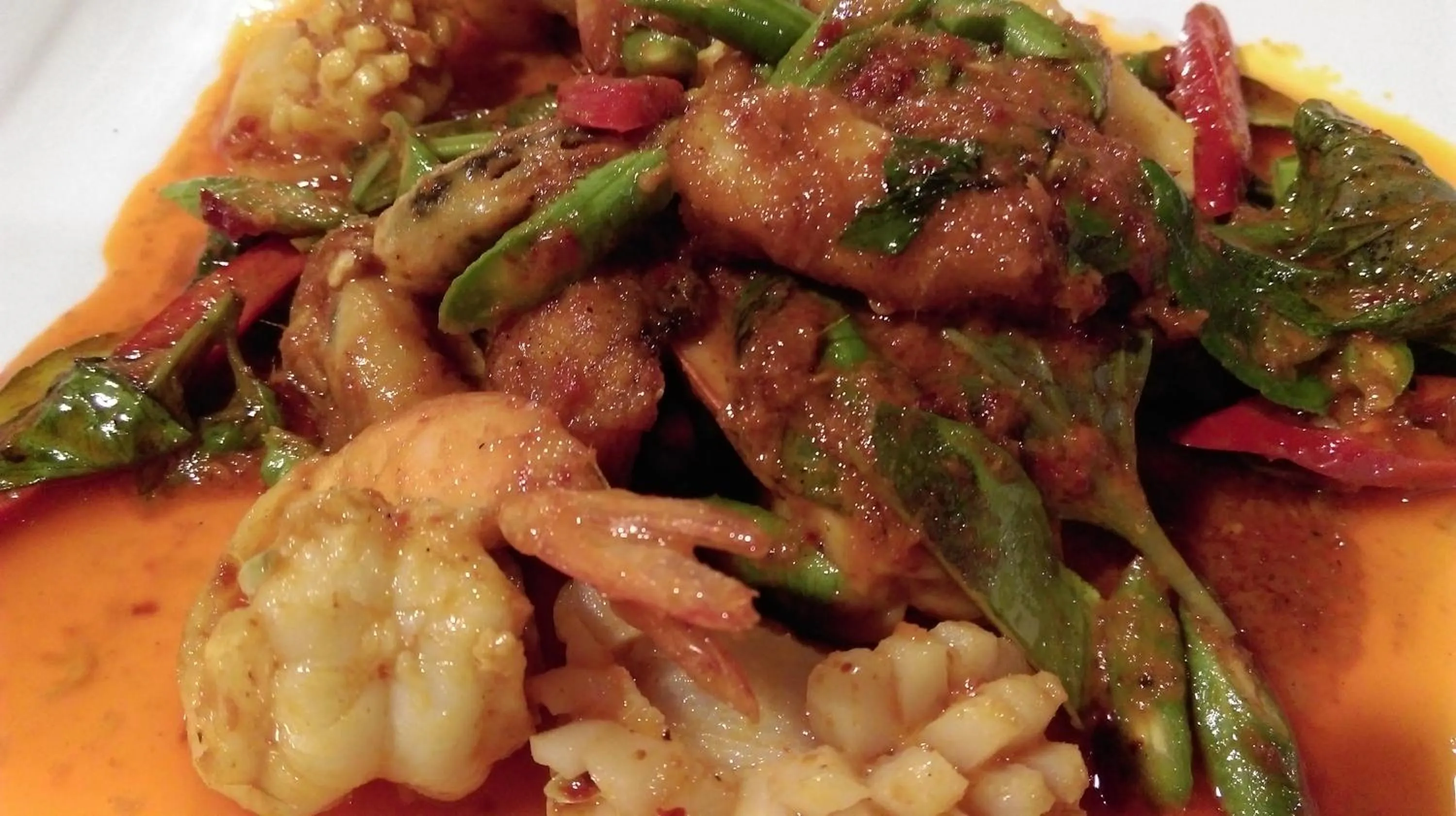 Restaurant/places to eat in SEAnery Beach Resort