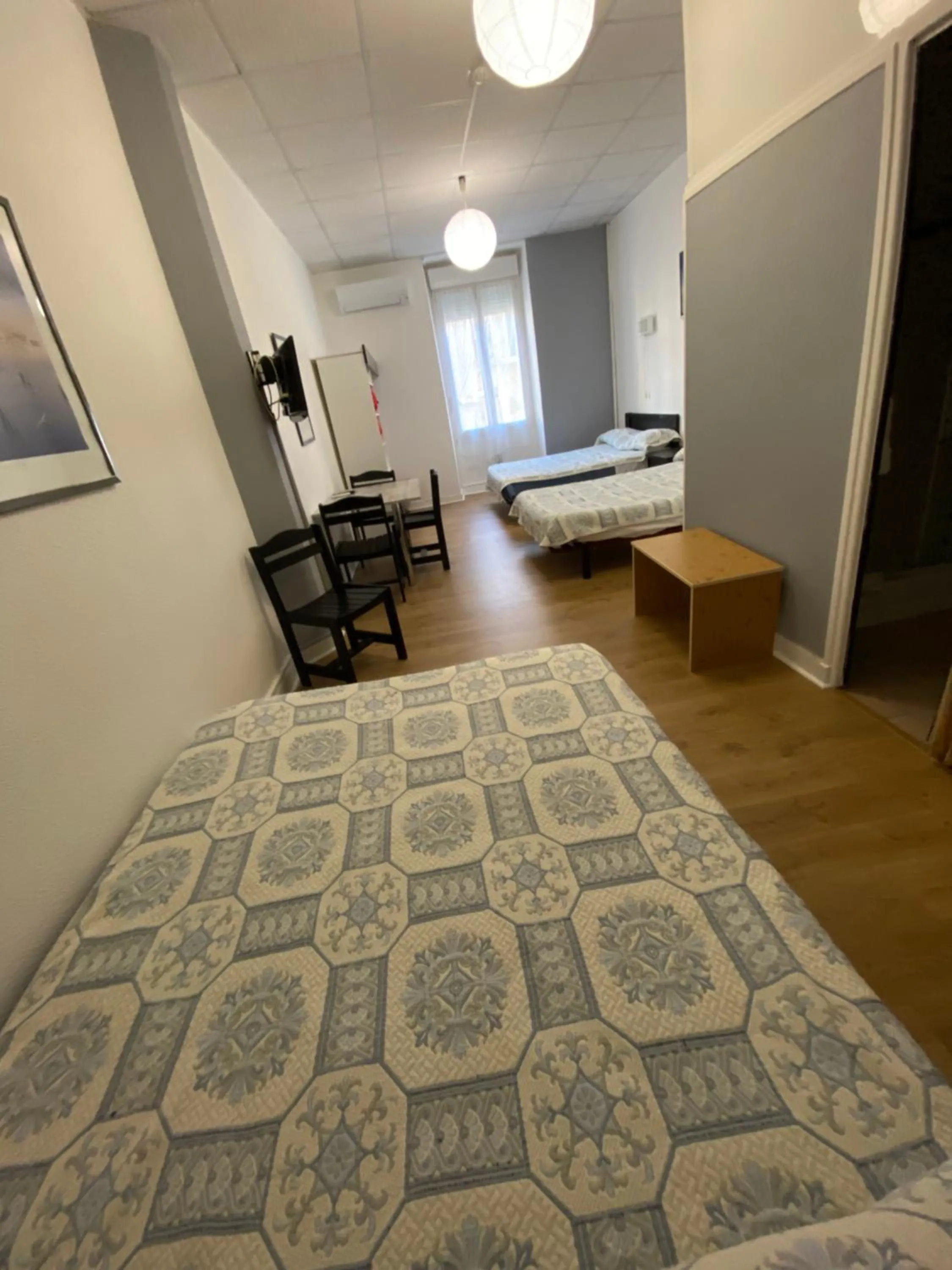 Bed in Hôtel Belle Vue d'Angleterre