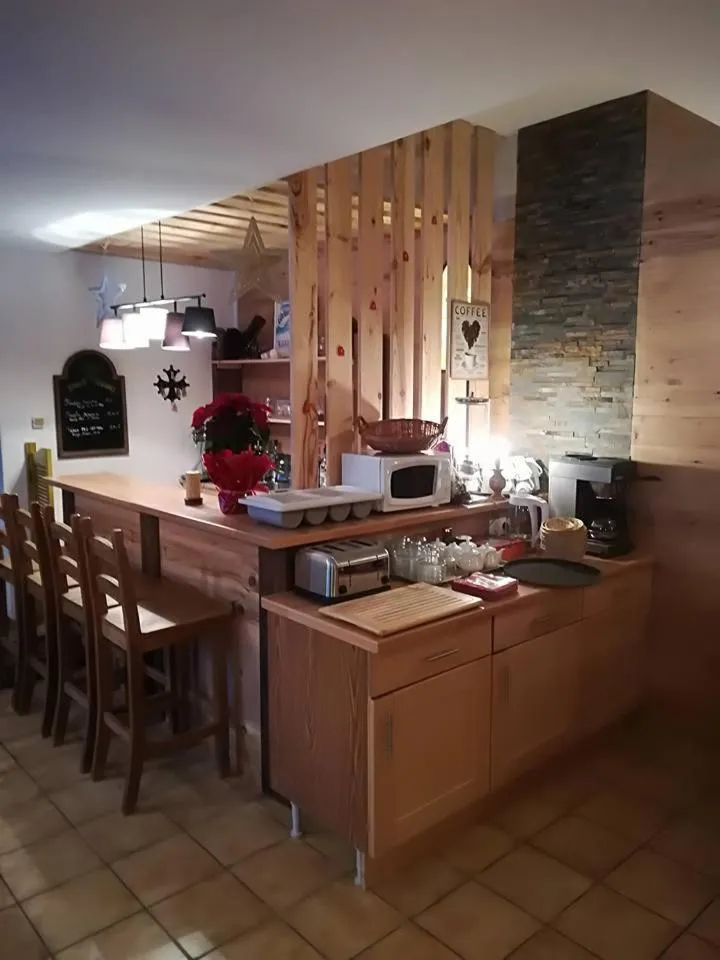 Restaurant/places to eat in Chalet Hotel Les Marmottes 2 étoiles NN