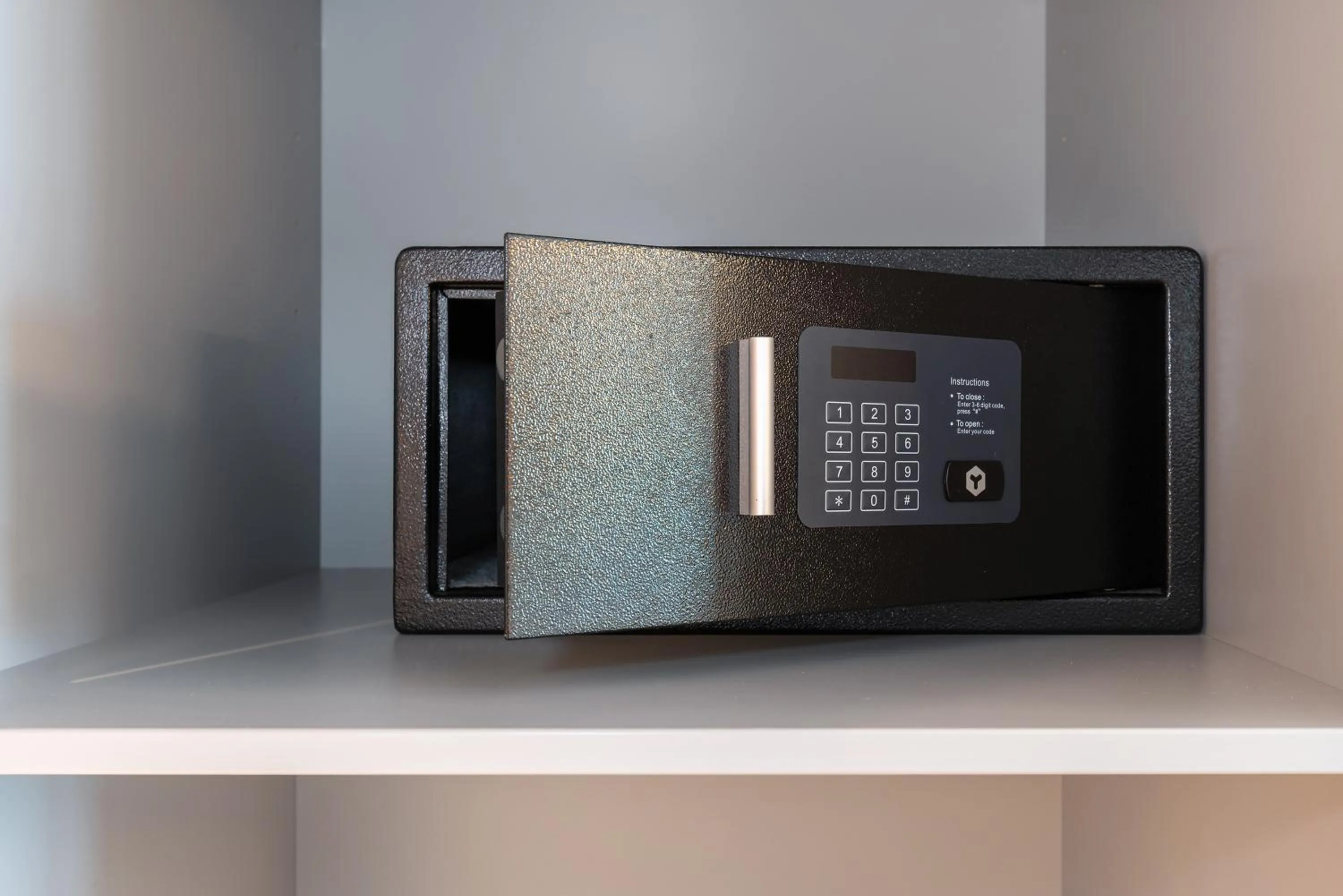 safe in Hotel Sophia by Tartuhotels