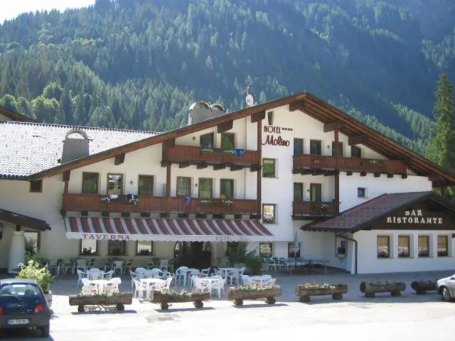 Property building in Hotel Molino