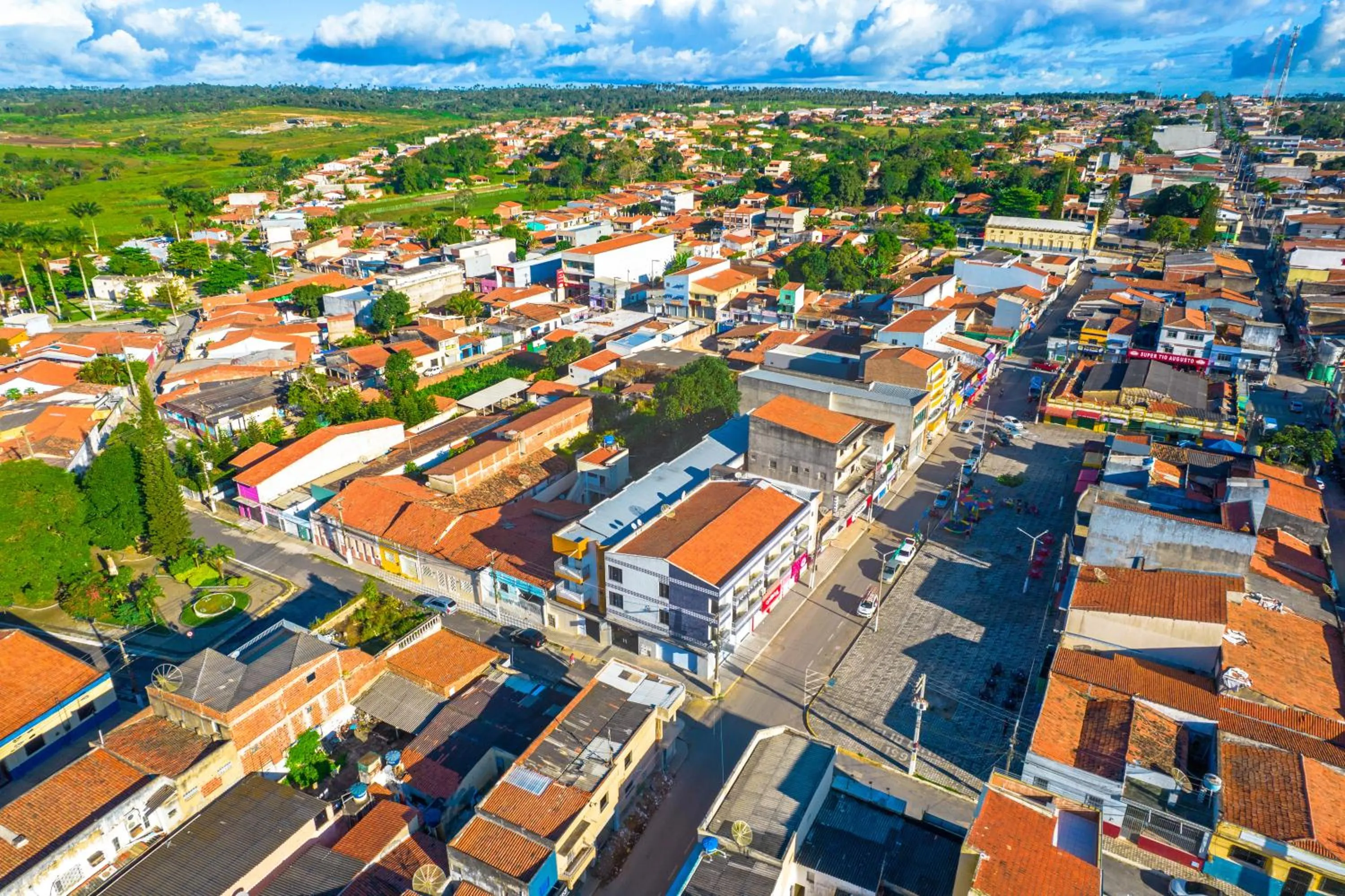 Property building in Hotel Pinheiro