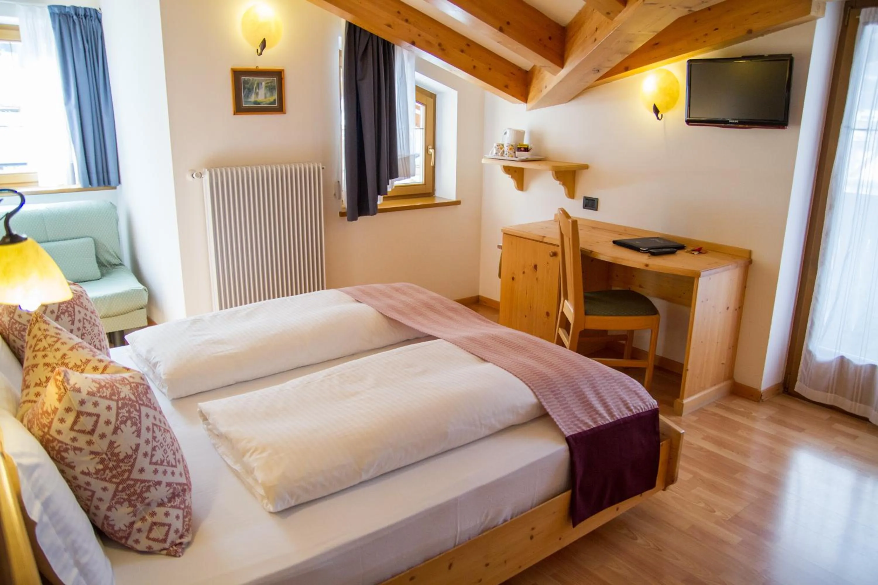 Photo of the whole room, Bed in Hotel Genzianella