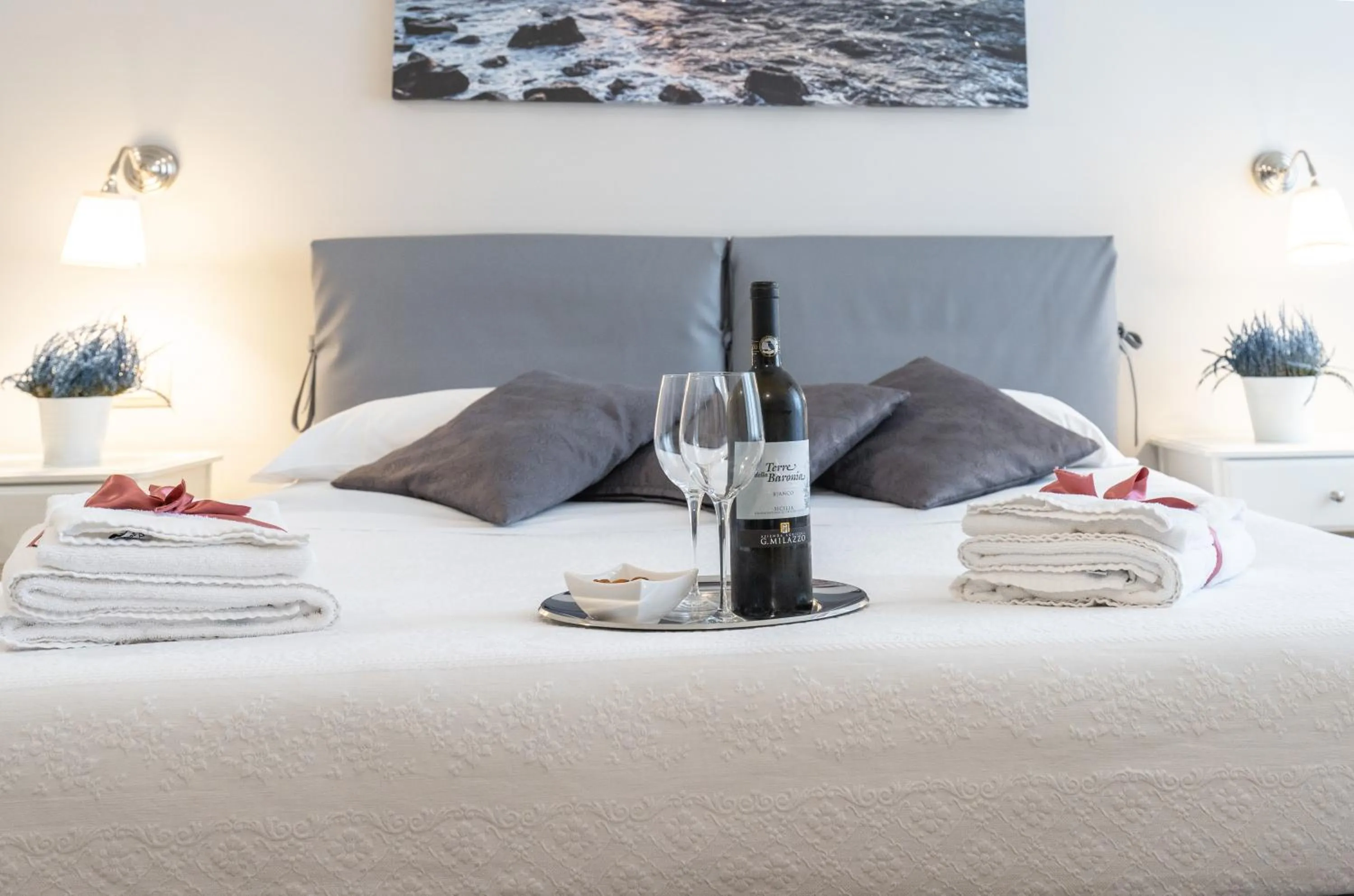 Decorative detail, Bed in Il Leone Blu