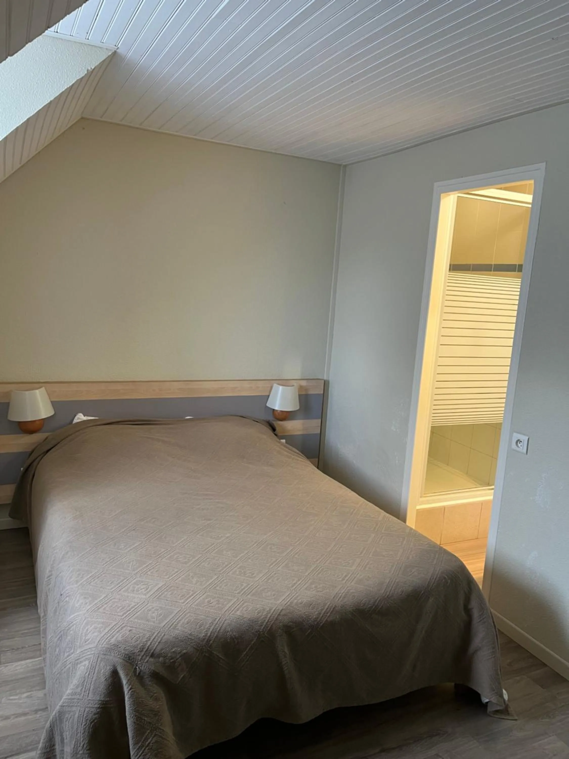 Bed in Orient Village