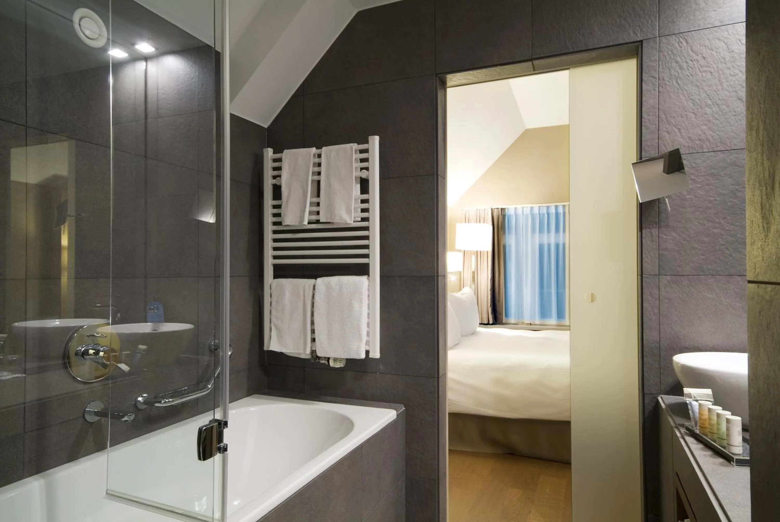 Suite with Balcony in Radisson BLU Balmoral