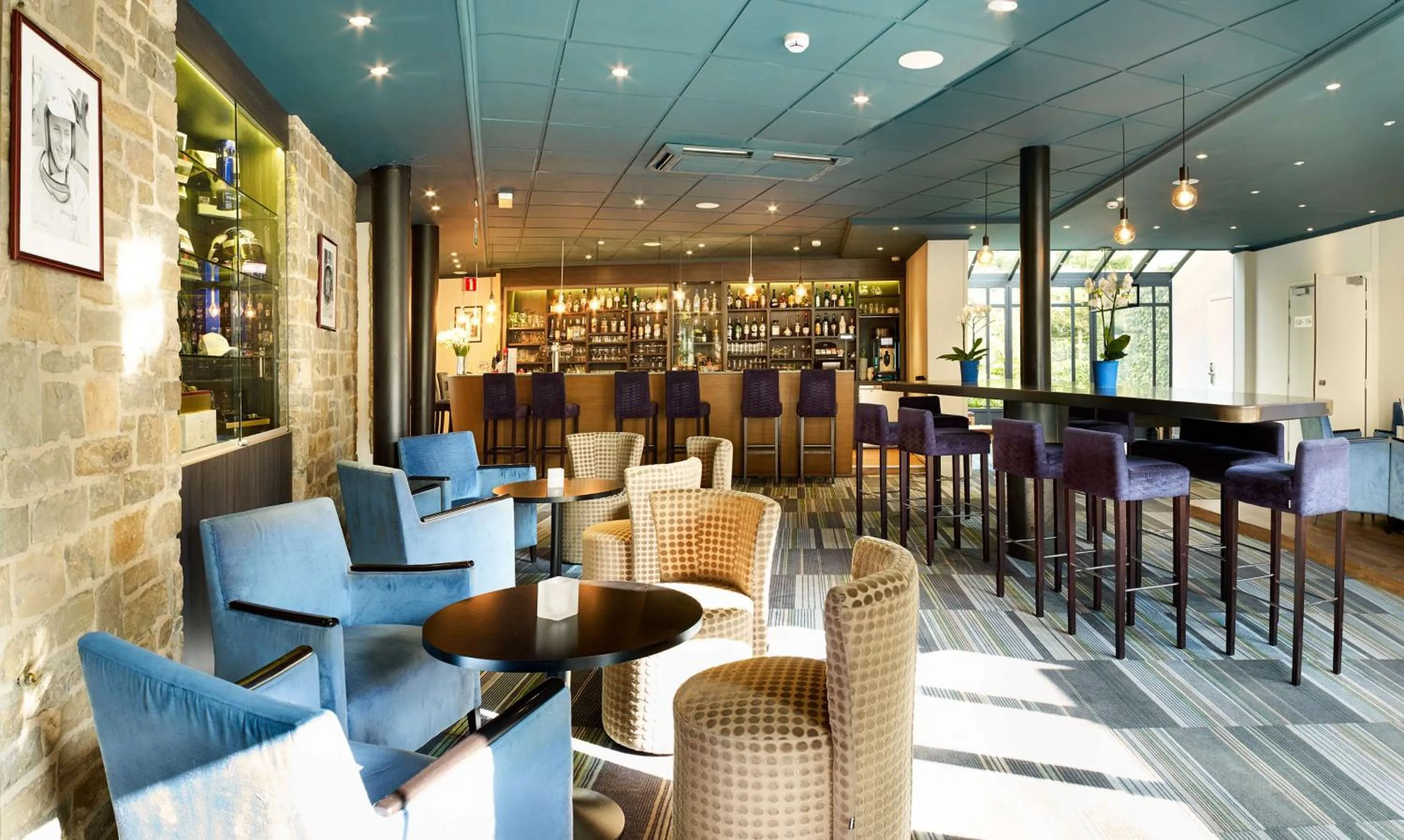 Lounge or bar in Radisson BLU Balmoral