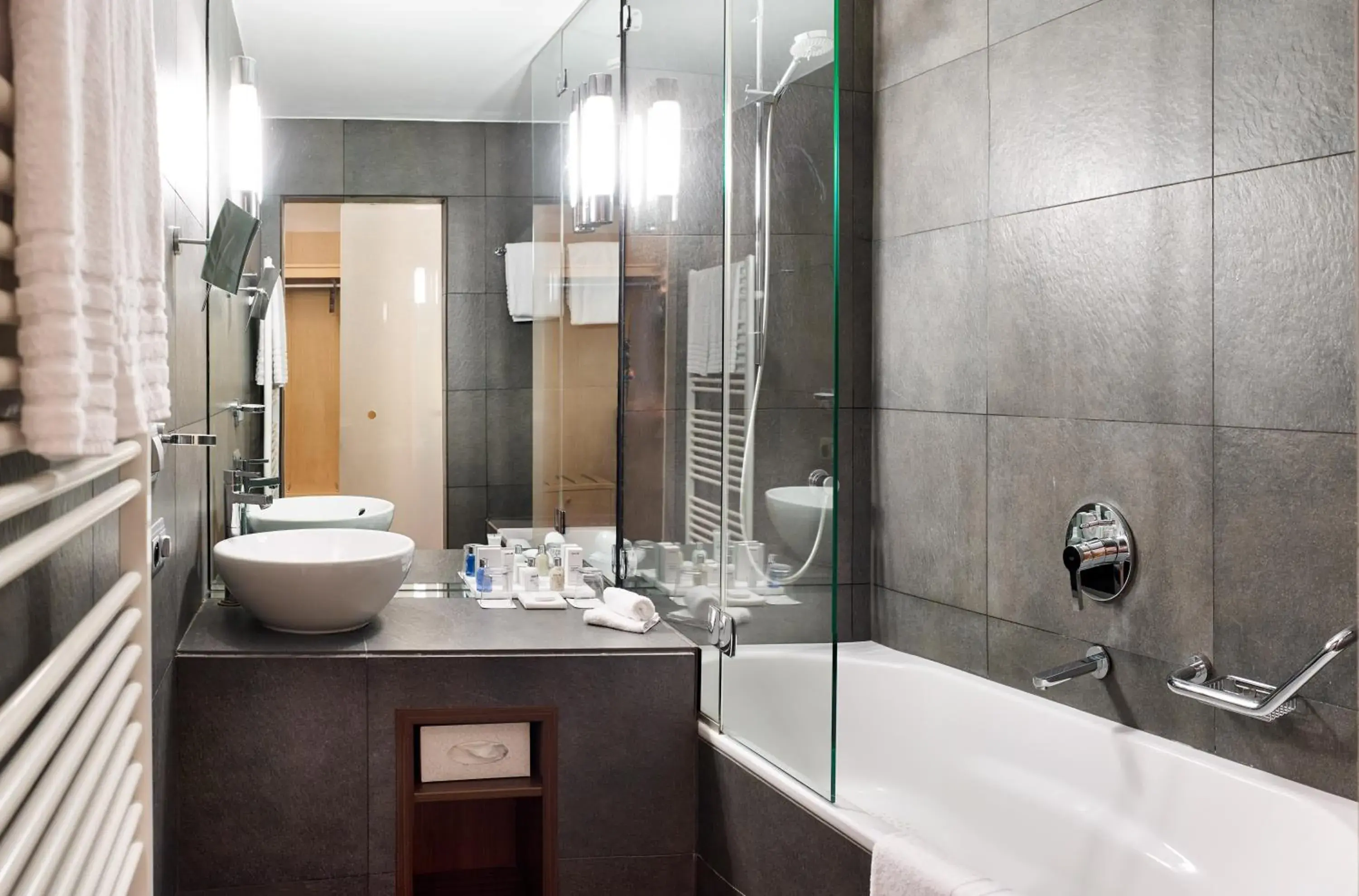 Suite with Balcony in Radisson BLU Balmoral Suite with Balcony in Radisson BLU Balmoral