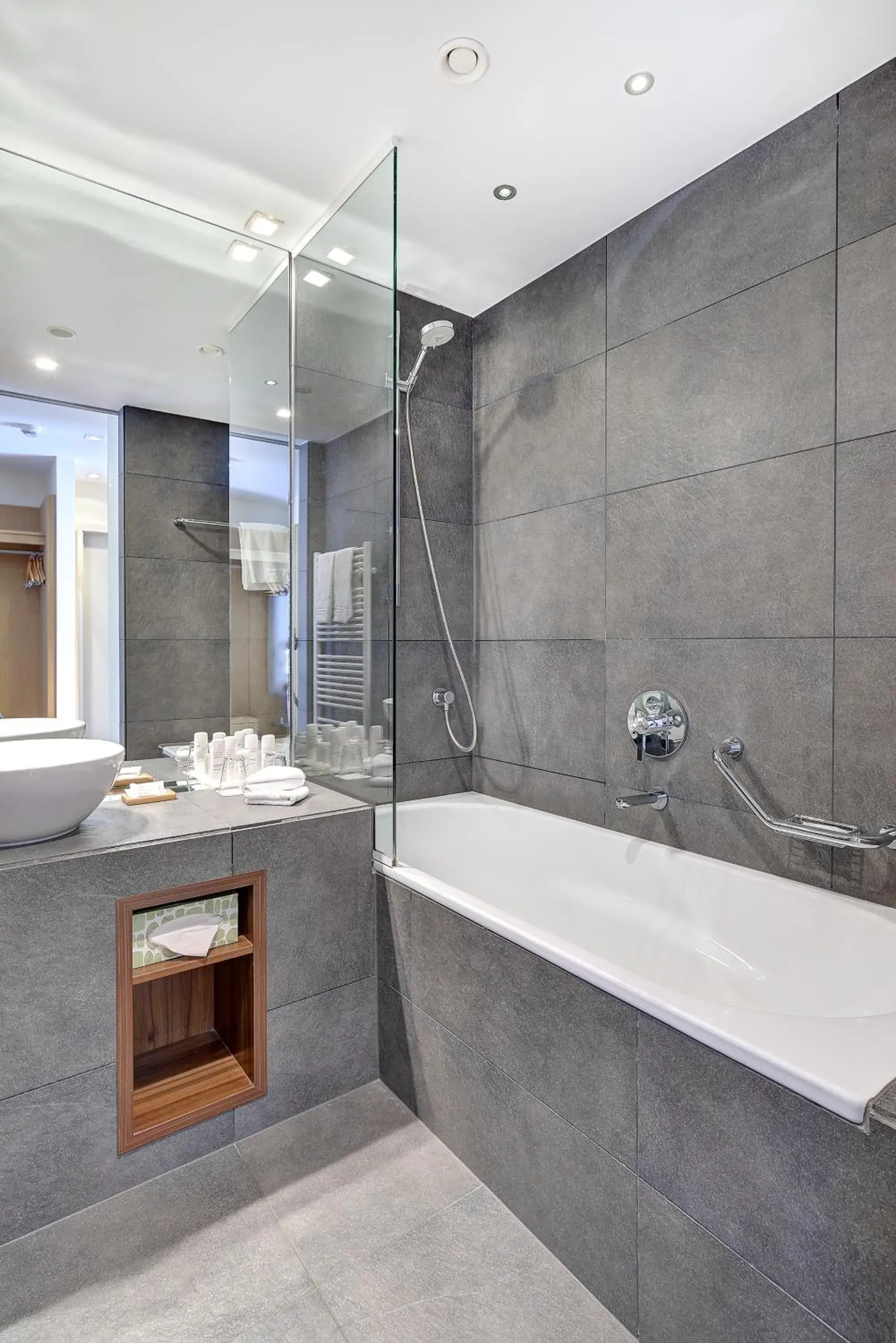 Standard Room in Radisson BLU Balmoral Standard Room in Radisson BLU Balmoral