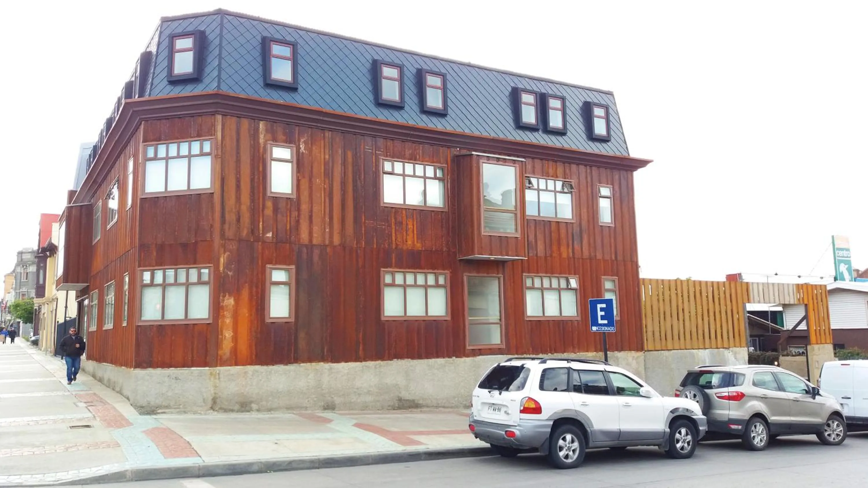 Property building in Apart Hotel Endurance