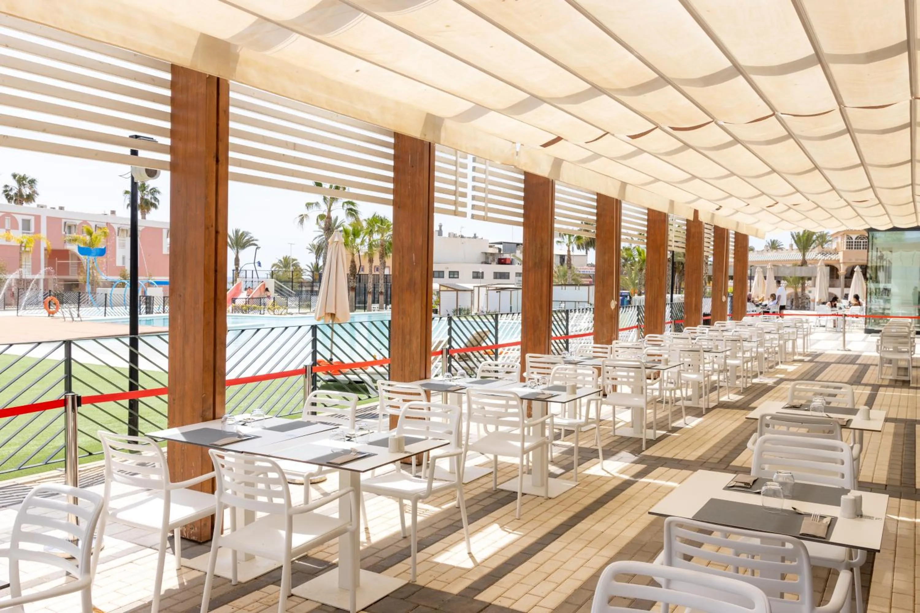 Restaurant/places to eat in Dos Playas - 30º hotels