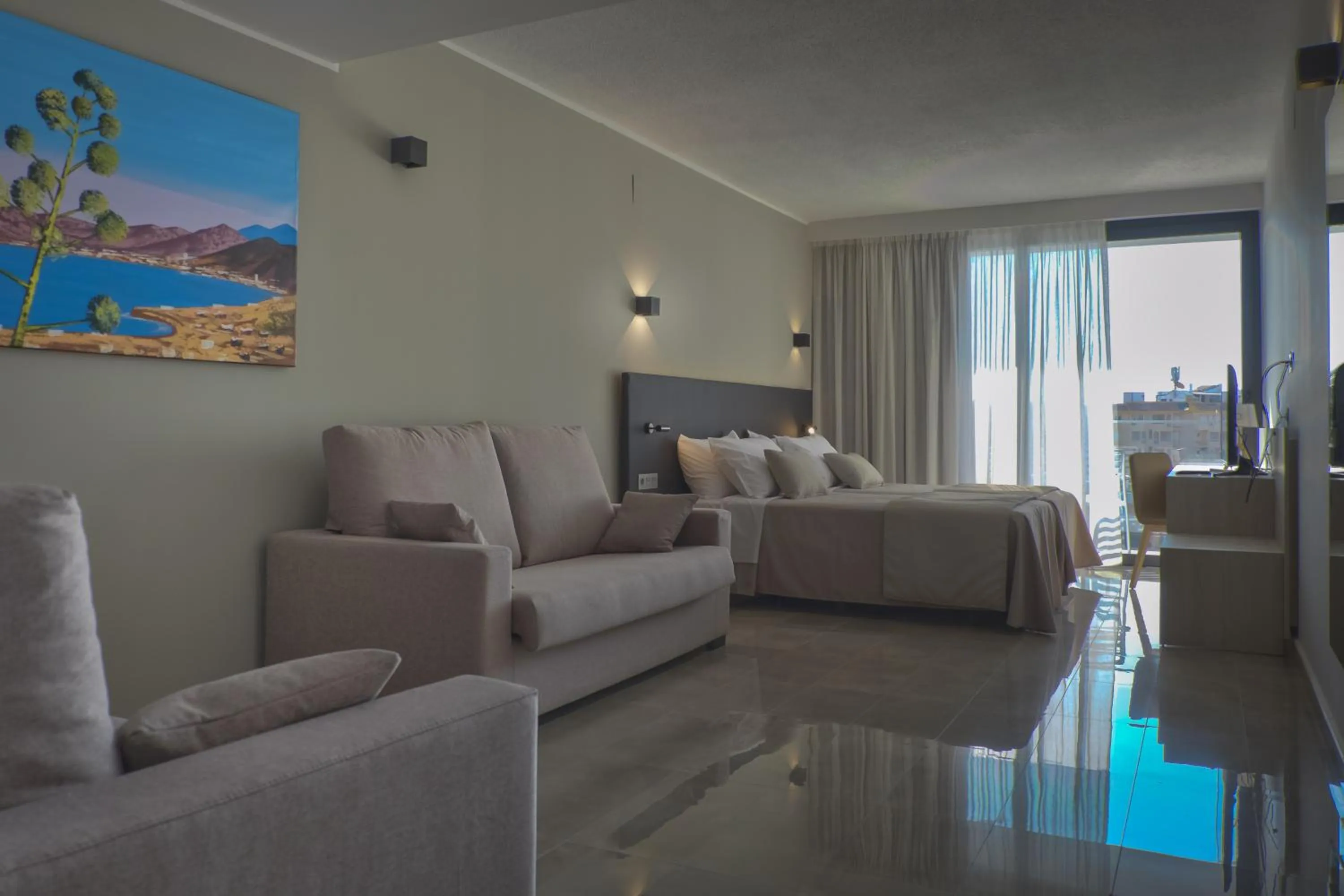 Photo of the whole room in Dos Playas - 30º hotels