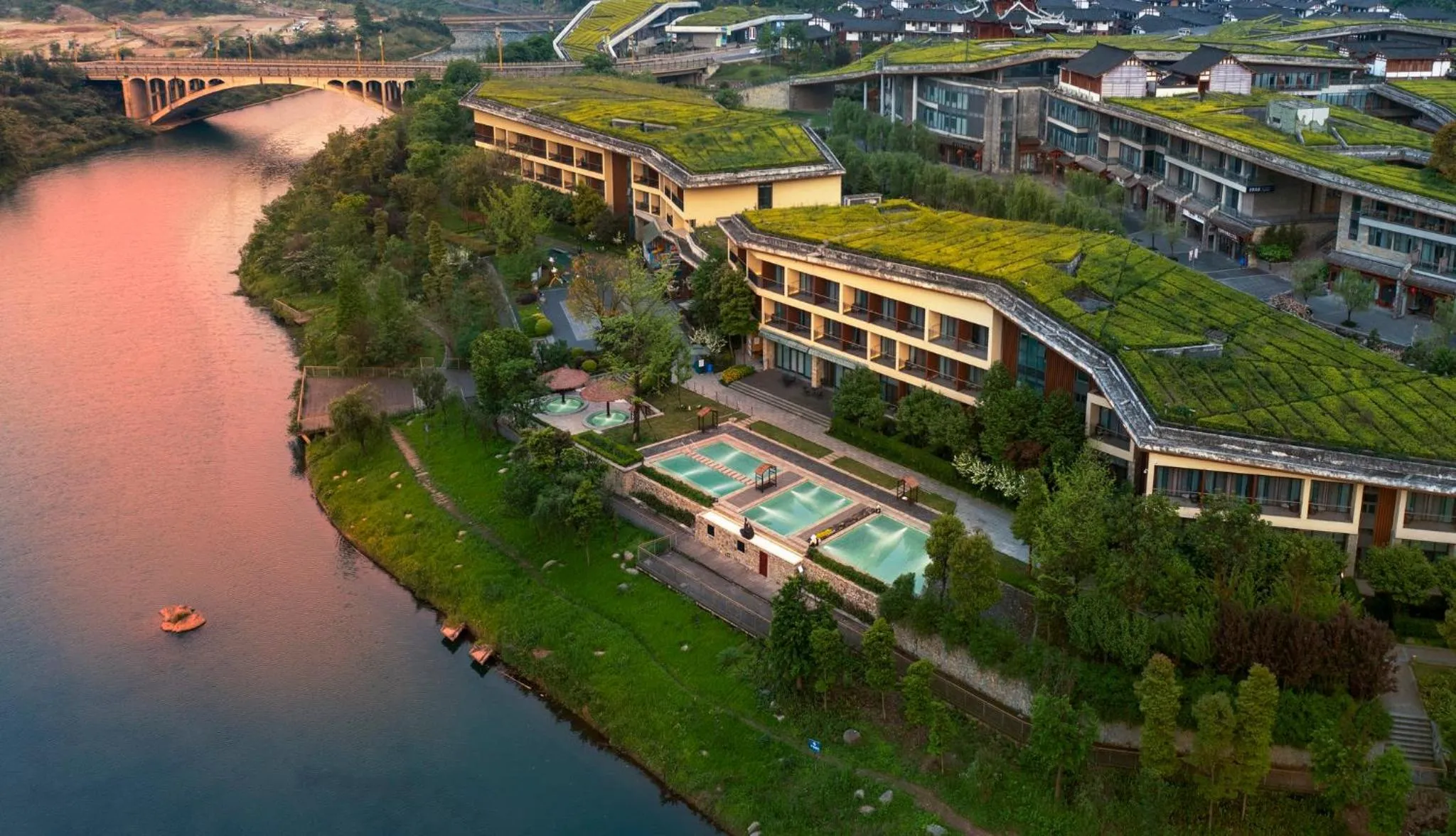 Property building in Holiday Inn Express Emei Mountain, an IHG Hotel