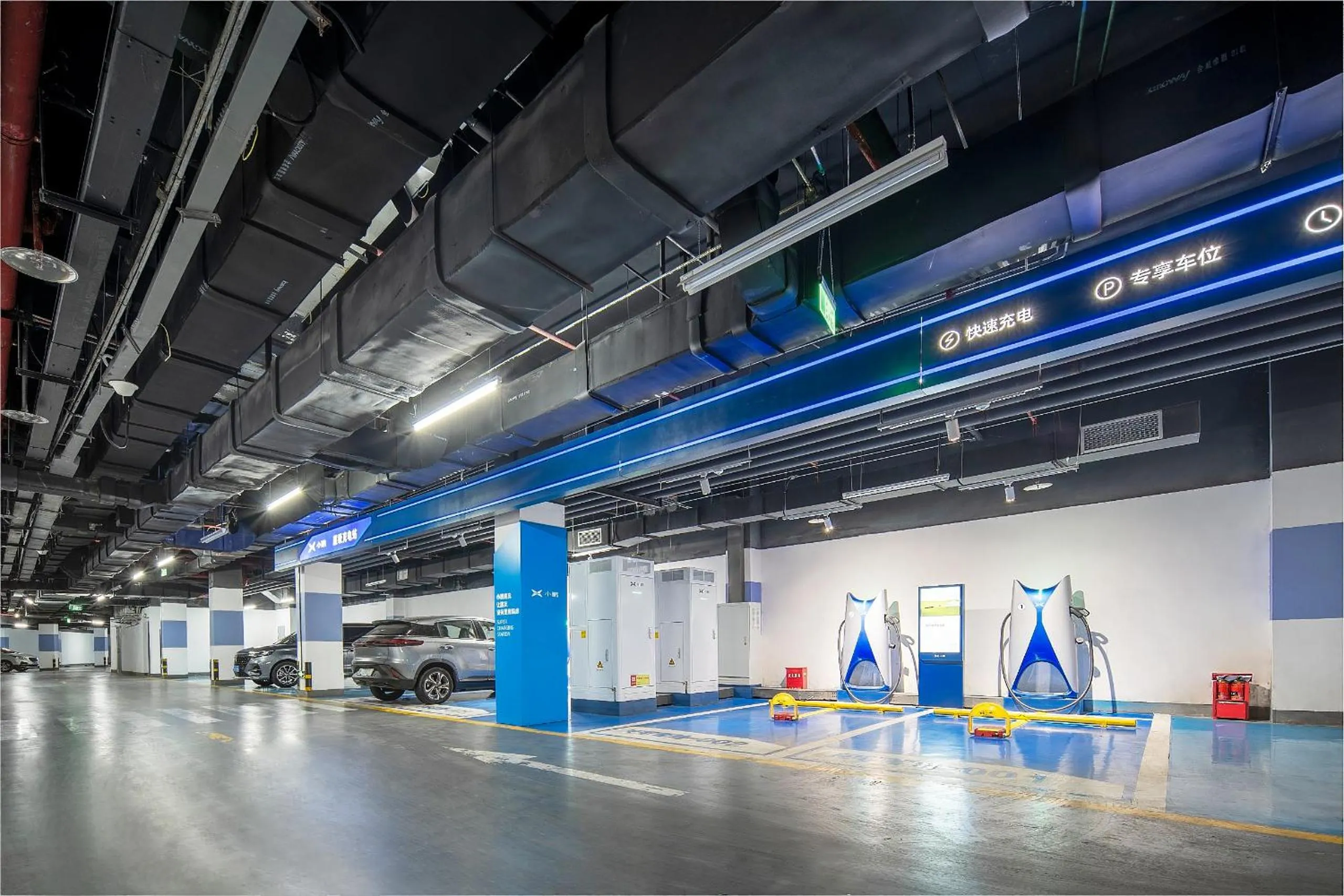 Parking in Holiday Inn Express Emei Mountain, an IHG Hotel