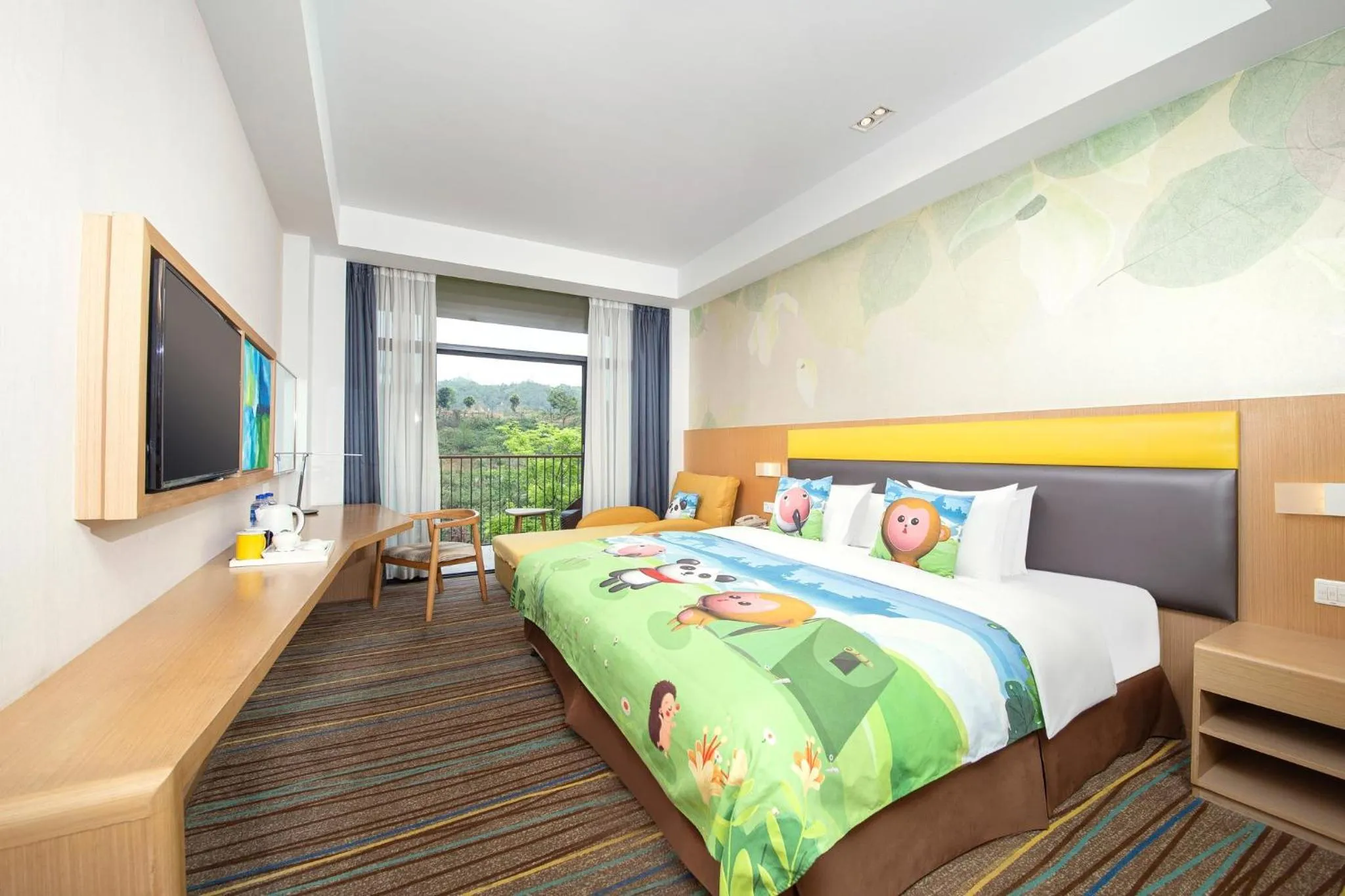 Photo of the whole room in Holiday Inn Express Emei Mountain, an IHG Hotel