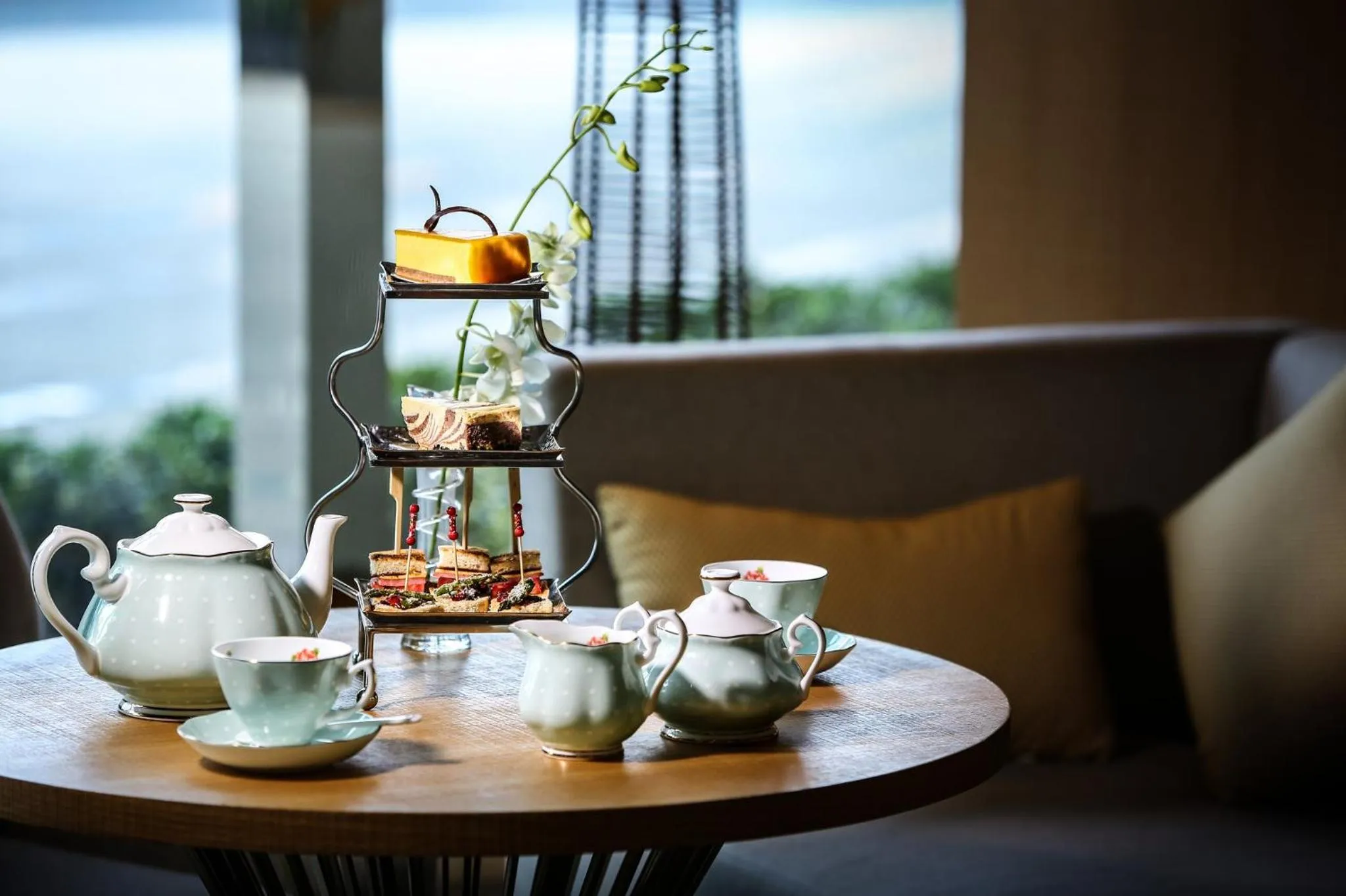 Lounge or bar in Holiday Inn Chengdu Qinhuang by IHG