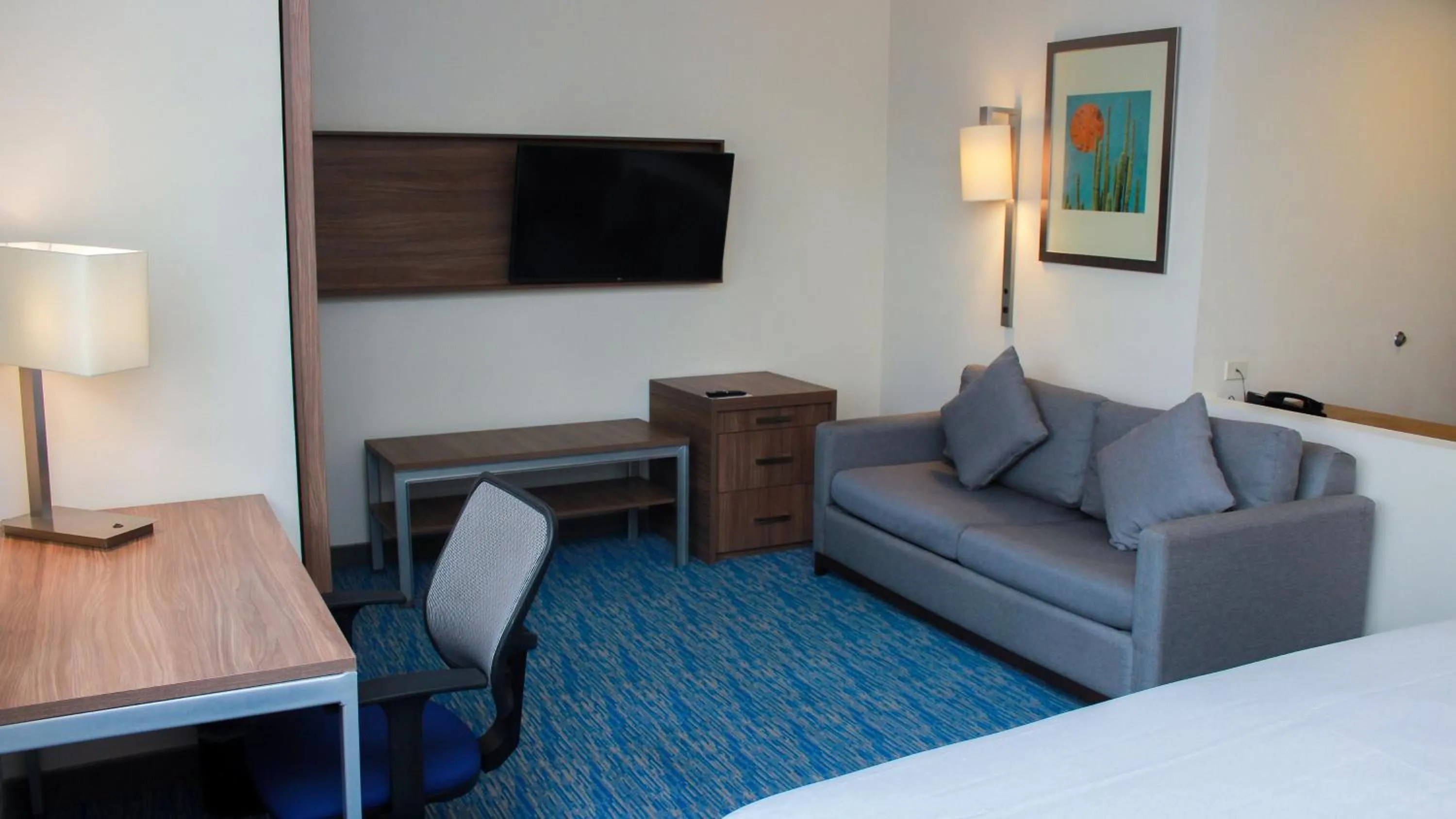 Photo of the whole room, Bed in Holiday Inn Express & Suites - Ciudad Obregon by IHG