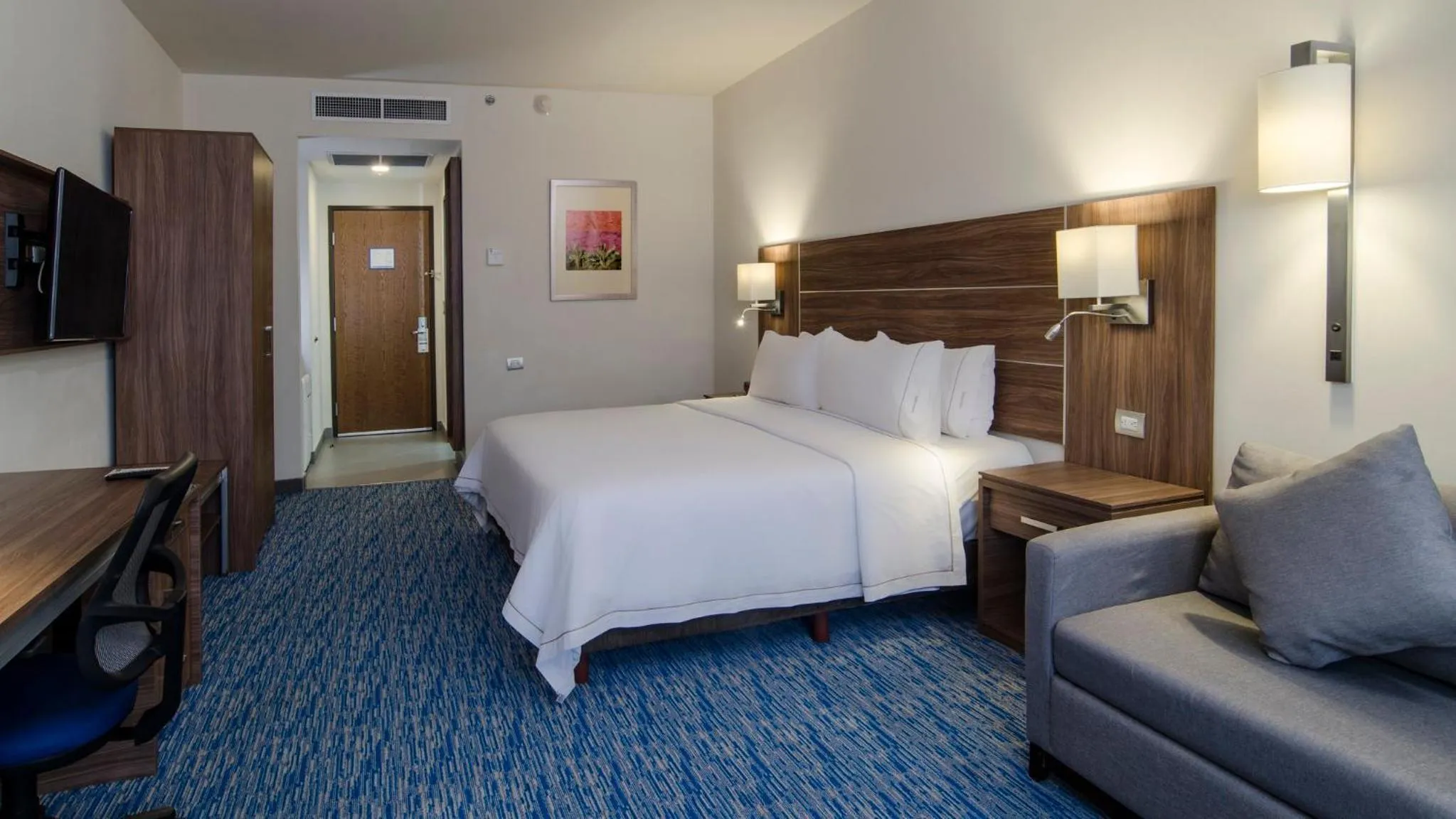 Photo of the whole room, Bed in Holiday Inn Express & Suites - Ciudad Obregon by IHG