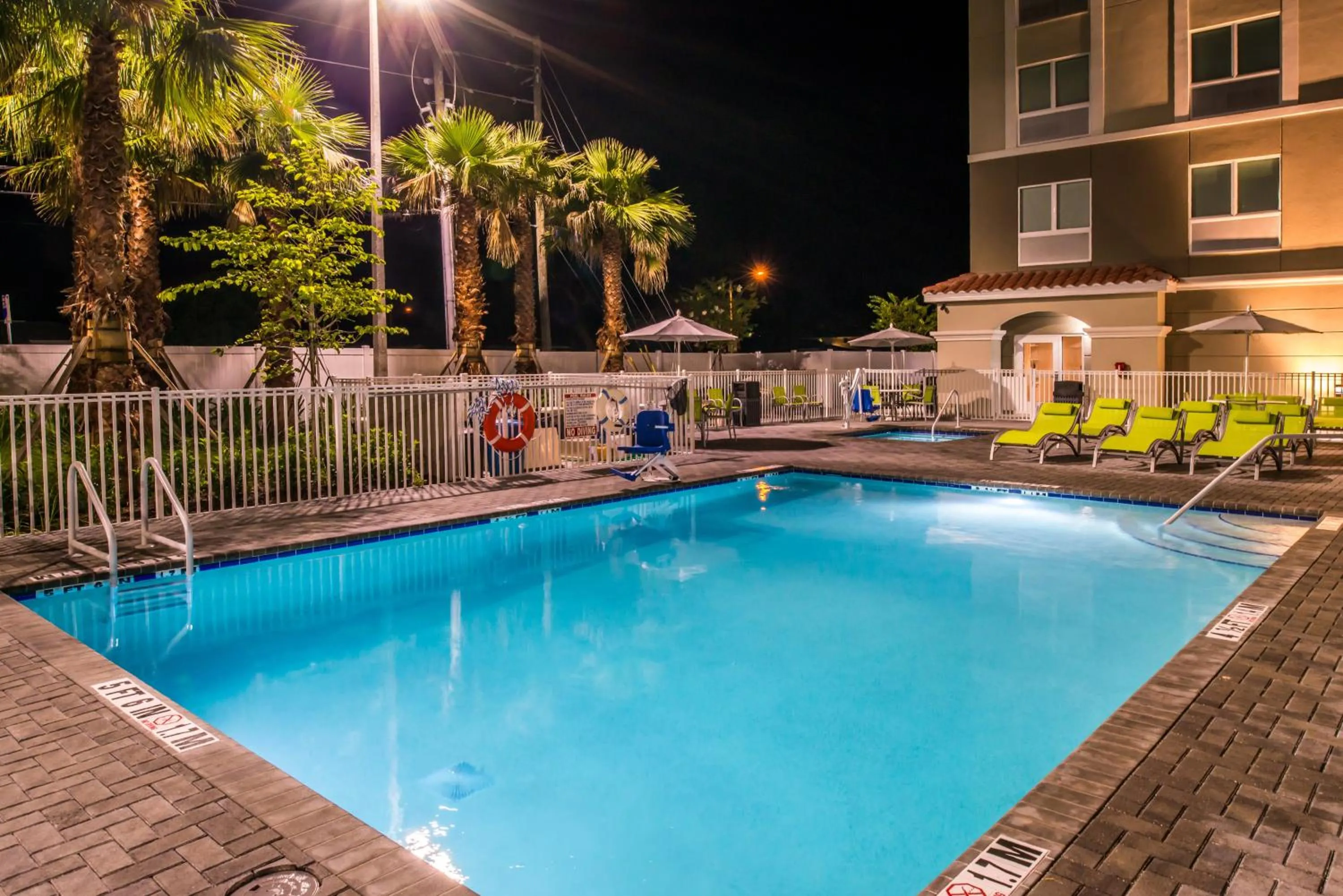 Swimming pool in Holiday Inn Express & Suites - St. Petersburg - Madeira Beach by IHG