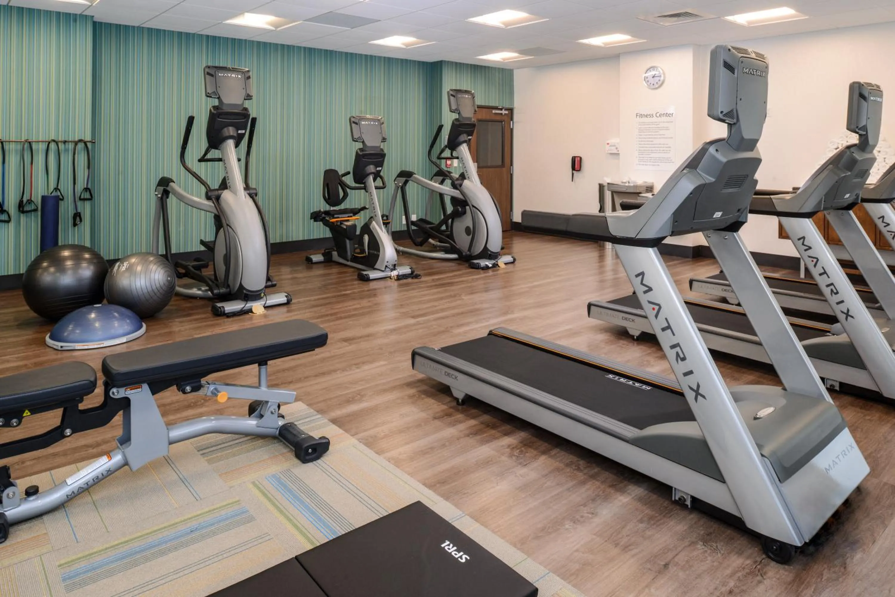 Fitness centre/facilities in Holiday Inn Express & Suites - St. Petersburg - Madeira Beach by IHG