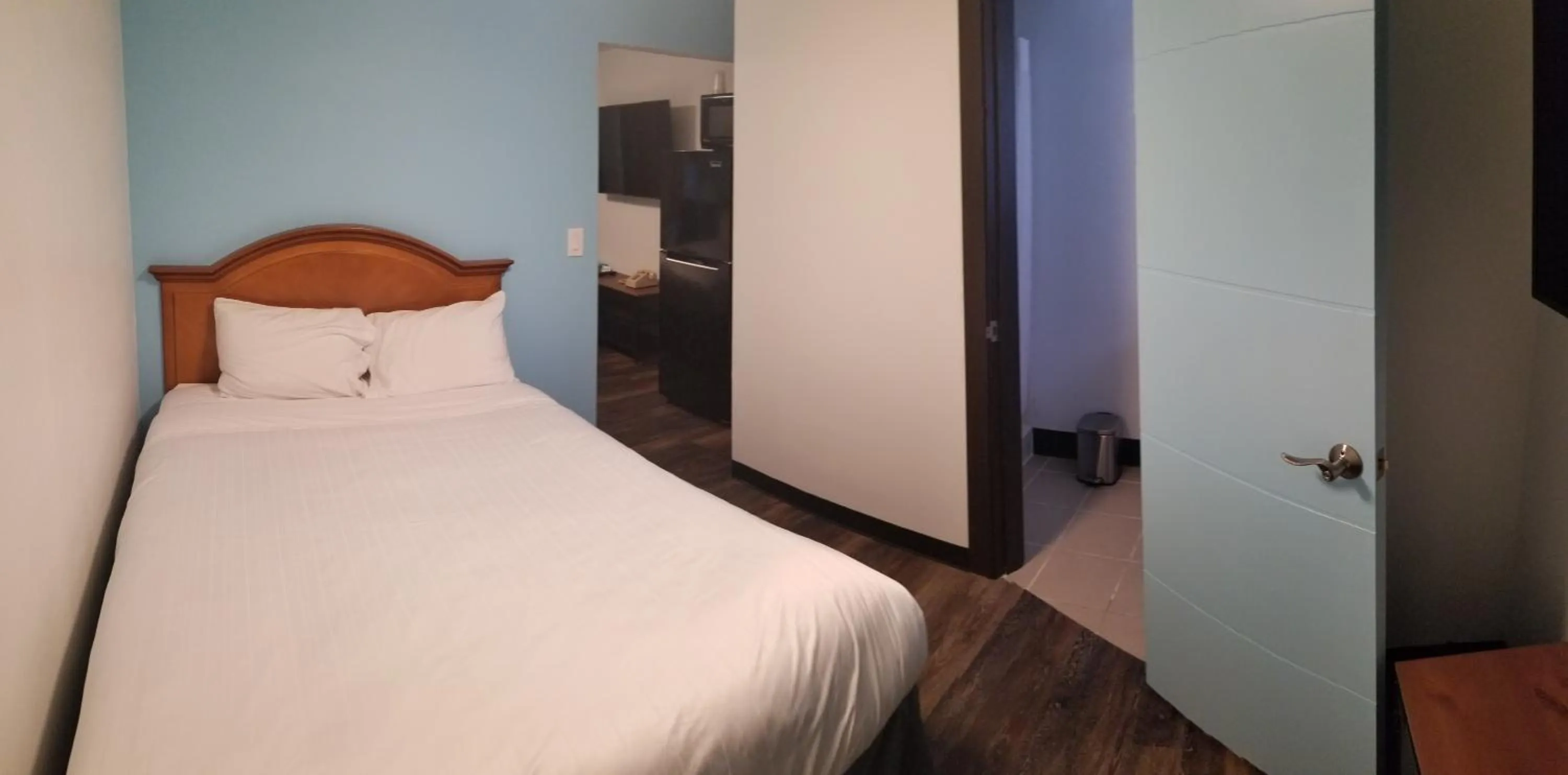 Bed in Best Lynnwood Inn